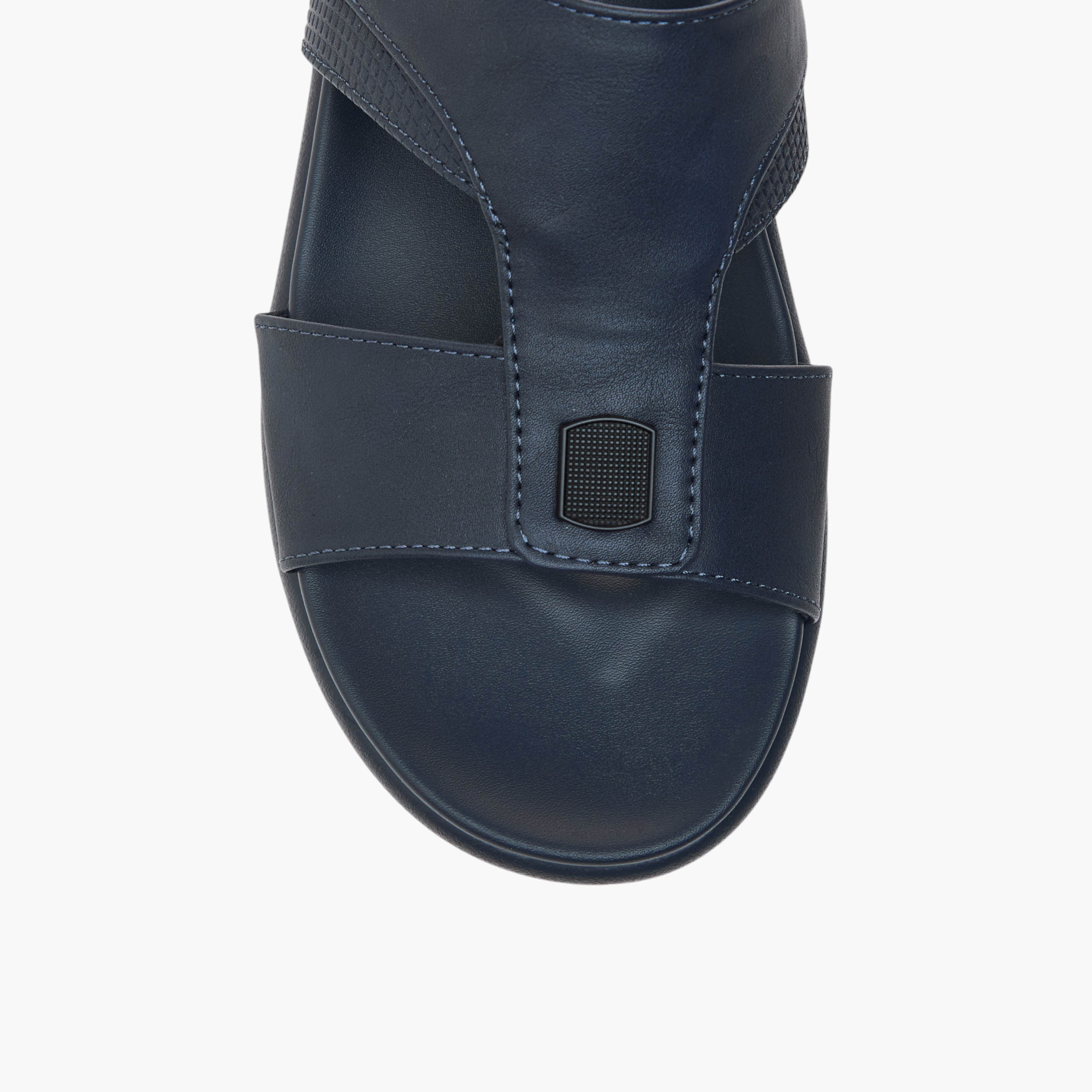 صندل عربي سهل الارتداء وبارز الملمس من أل بي أل من شو إكسبريس-men-shoes-sandals-image-3