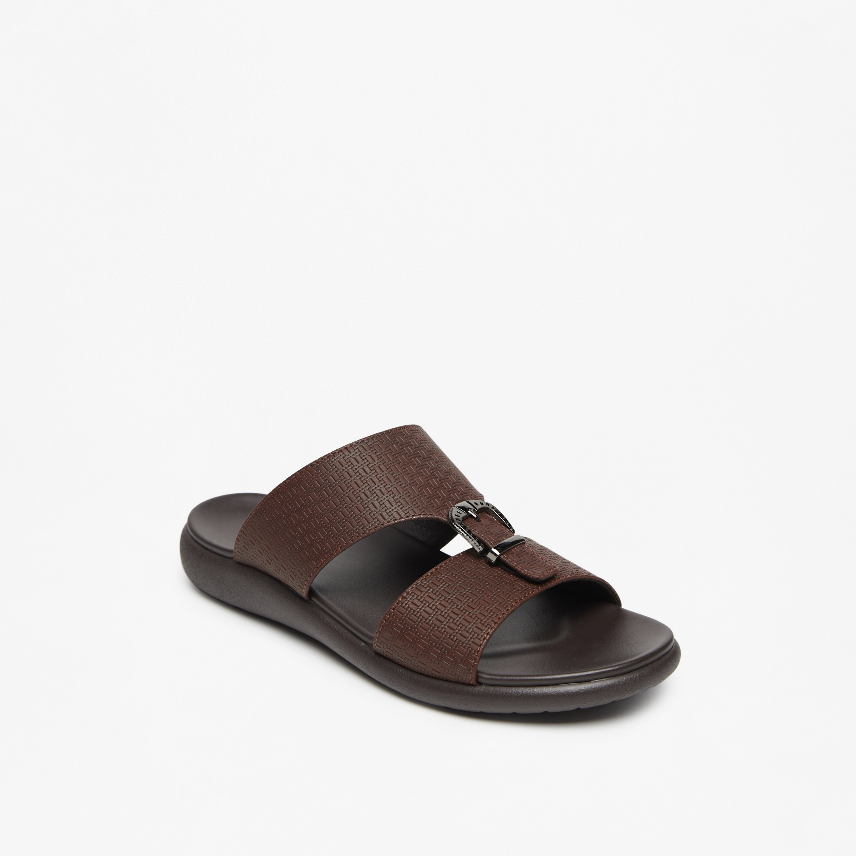 صندل مريح سهل الارتداء بإبزيم للرجال من إل بي إل من شو إكسبريس-cpmen-footwear-sandals-image-1
