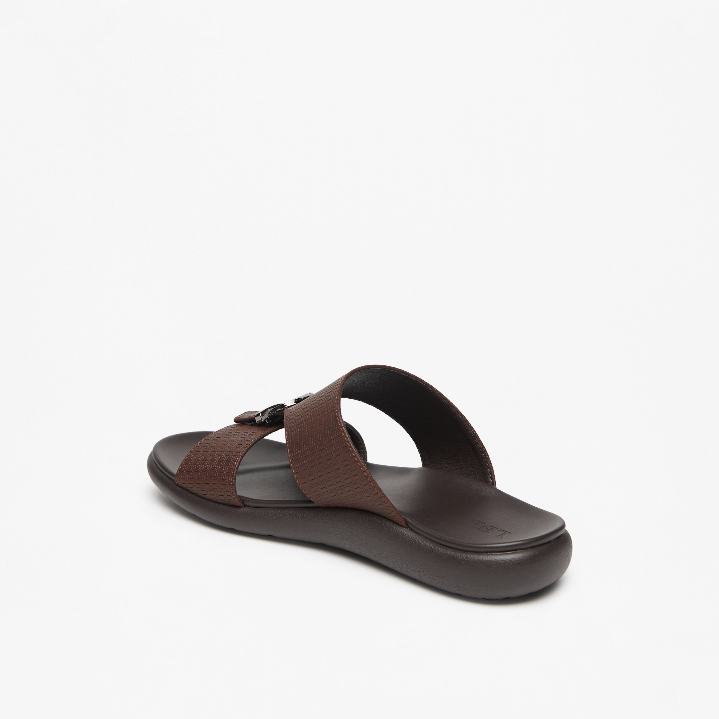 صندل مريح سهل الارتداء بإبزيم للرجال من إل بي إل من شو إكسبريس-cpmen-footwear-sandals-image-3