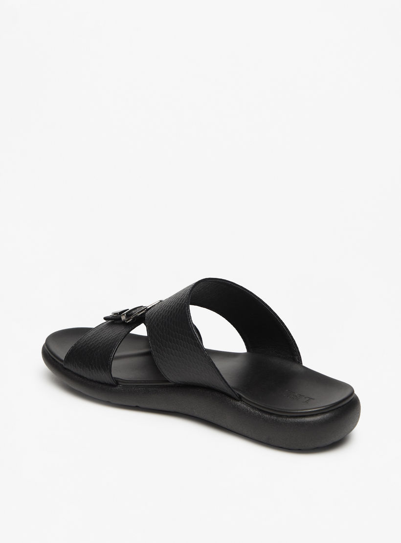 صندل مريح سهل الارتداء بارز الملمس بإبزيم للرجال من إل بي إل من شو إكسبريس-cpmen-footwear-sandals-image-3
