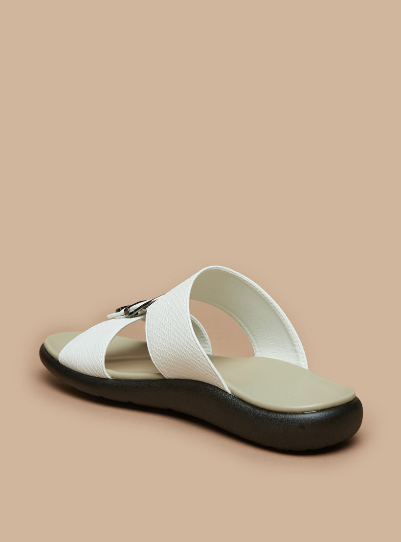 صندل مريح سهل الارتداء بارز الملمس بإبزيم للرجال من إل بي إل من شو إكسبريس-cpmen-footwear-sandals-image-3