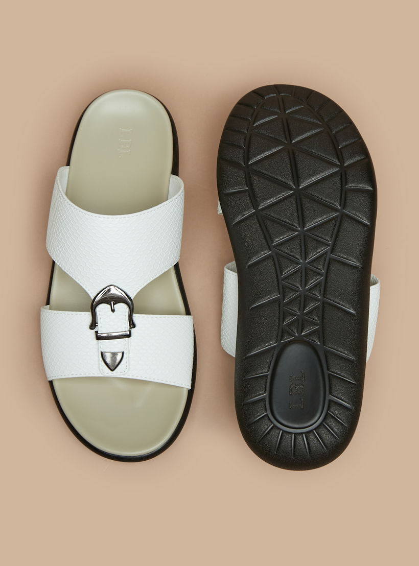 صندل مريح سهل الارتداء بارز الملمس بإبزيم للرجال من إل بي إل من شو إكسبريس-cpmen-footwear-sandals-image-4