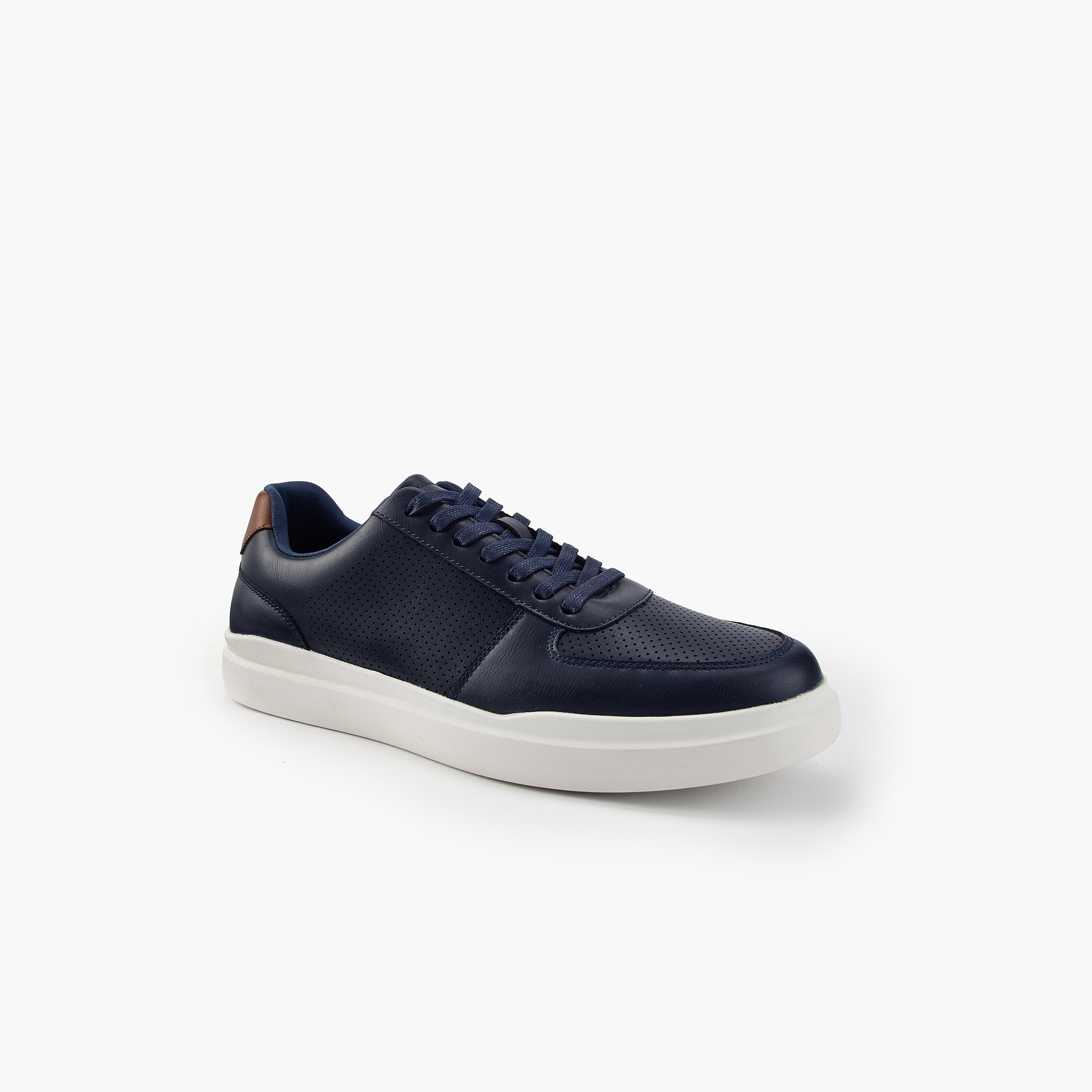 حذاء سنيكرز برباط إغلاق للرجال من إل بي إل من شو إكسبريس-men-shoes-sneakers-image-3