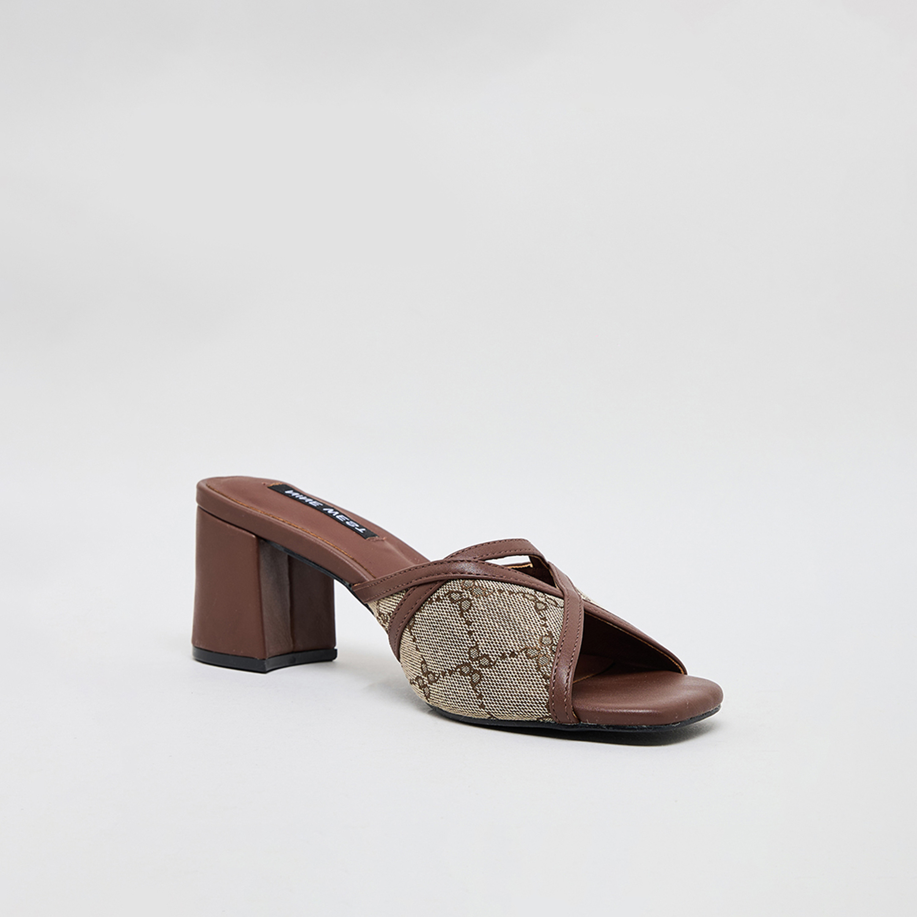 ناين ويست - حذاء نسائي بكعب عريض سهل الارتداء | FEE1028E-women-shoes-sandals-heeled-image-6
