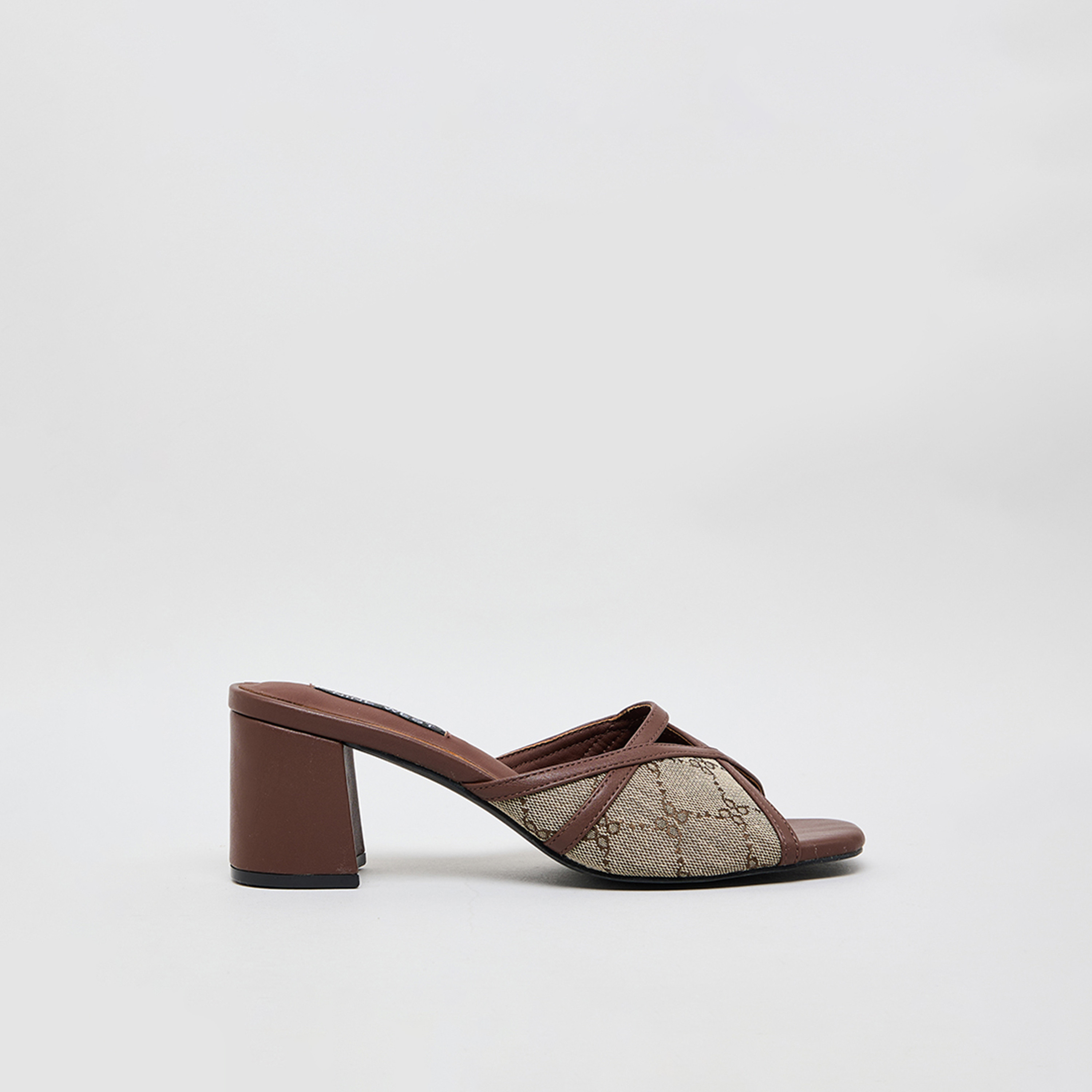 ناين ويست - حذاء نسائي بكعب عريض سهل الارتداء | FEE1028E-women-shoes-sandals-heeled-image-8