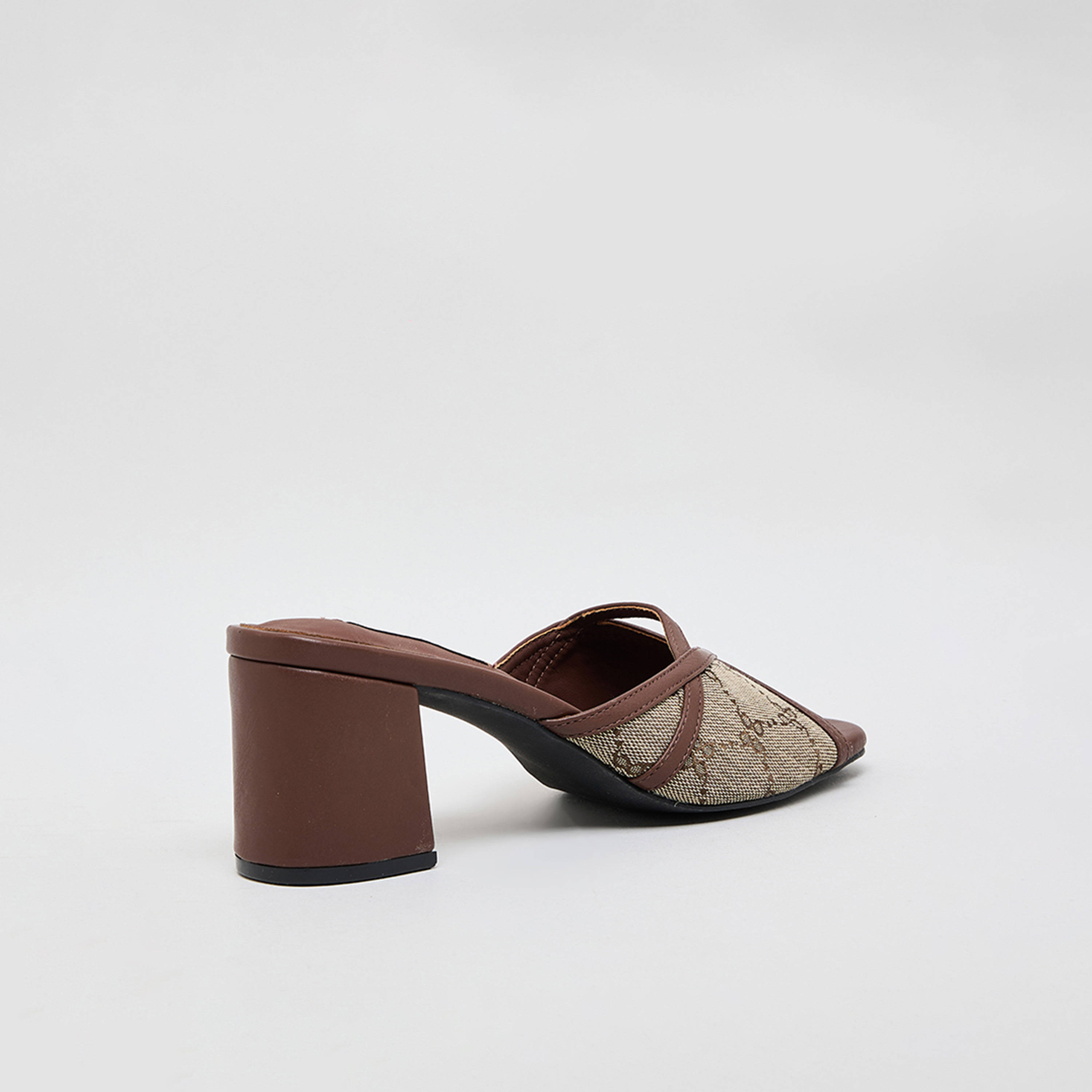 ناين ويست - حذاء نسائي بكعب عريض سهل الارتداء | FEE1028E-women-shoes-sandals-heeled-image-10