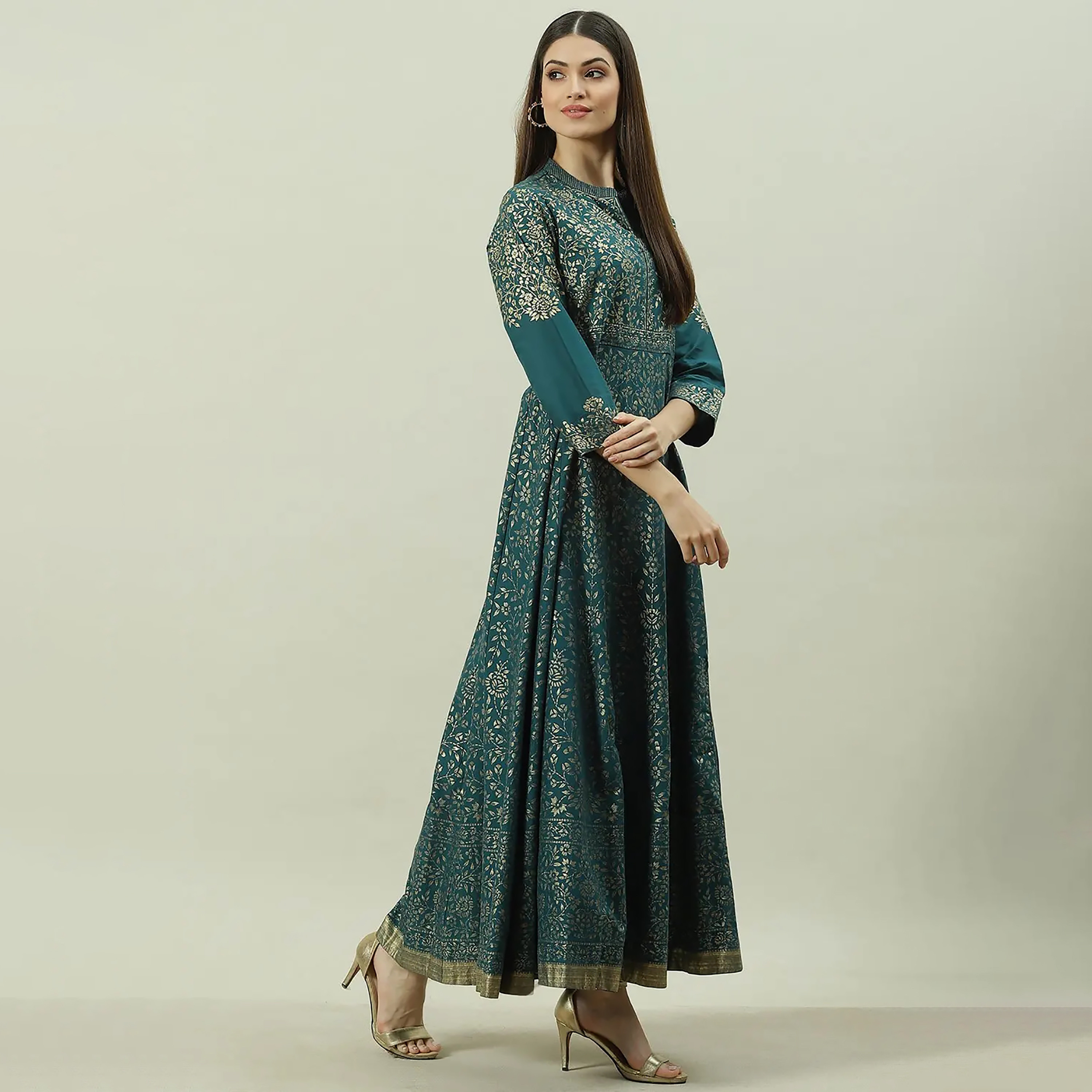فستان قطني ماكسي واسع بياقة ماندارين مع طبعة فويل من بيبا-women-clothing-ethnicwear-dresses-image-8