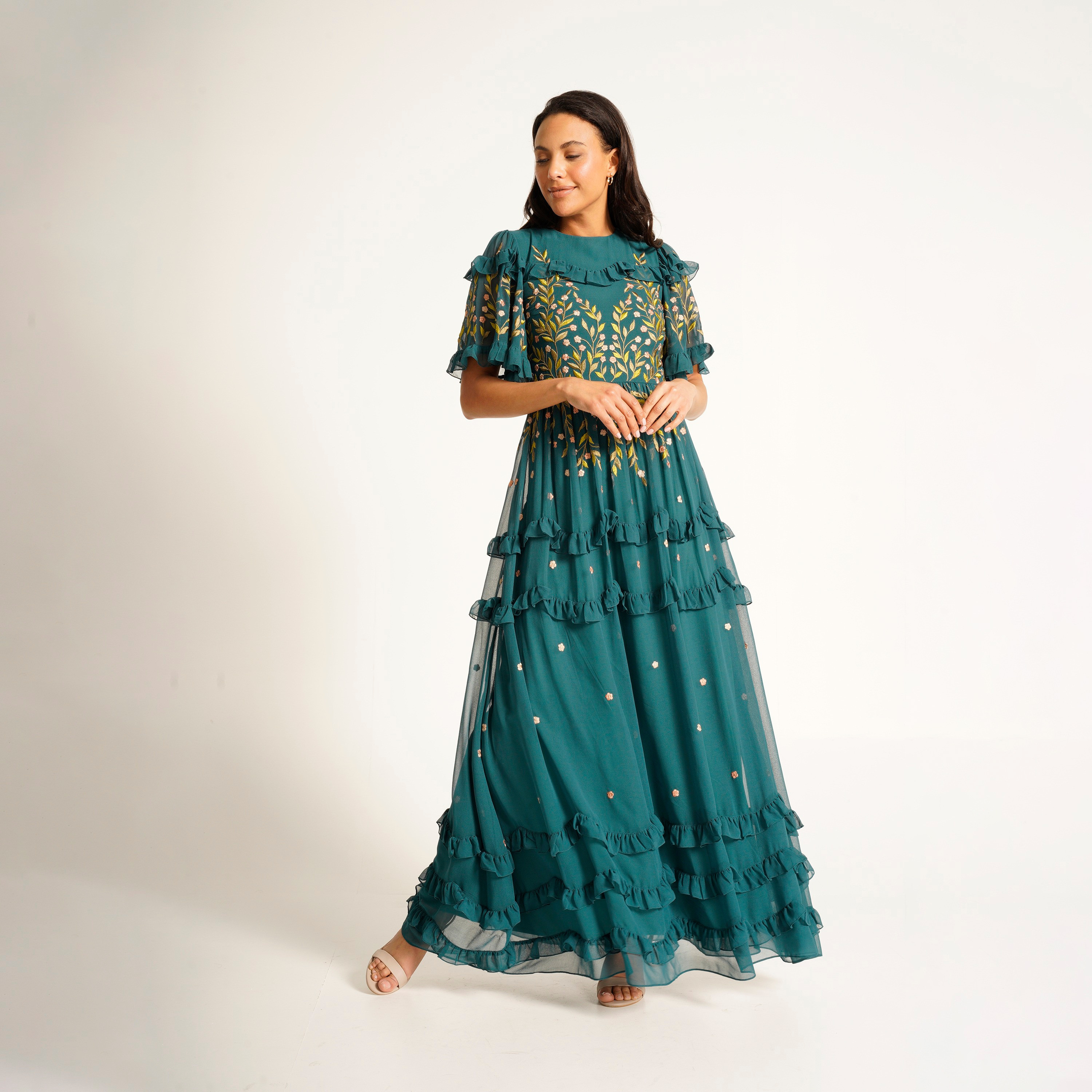 فستان ماكسي من Frock and Frill مزين بالزهور باللون الأخضر مع تفاصيل كشكش للنساء-women-clothing-dresses-image-1