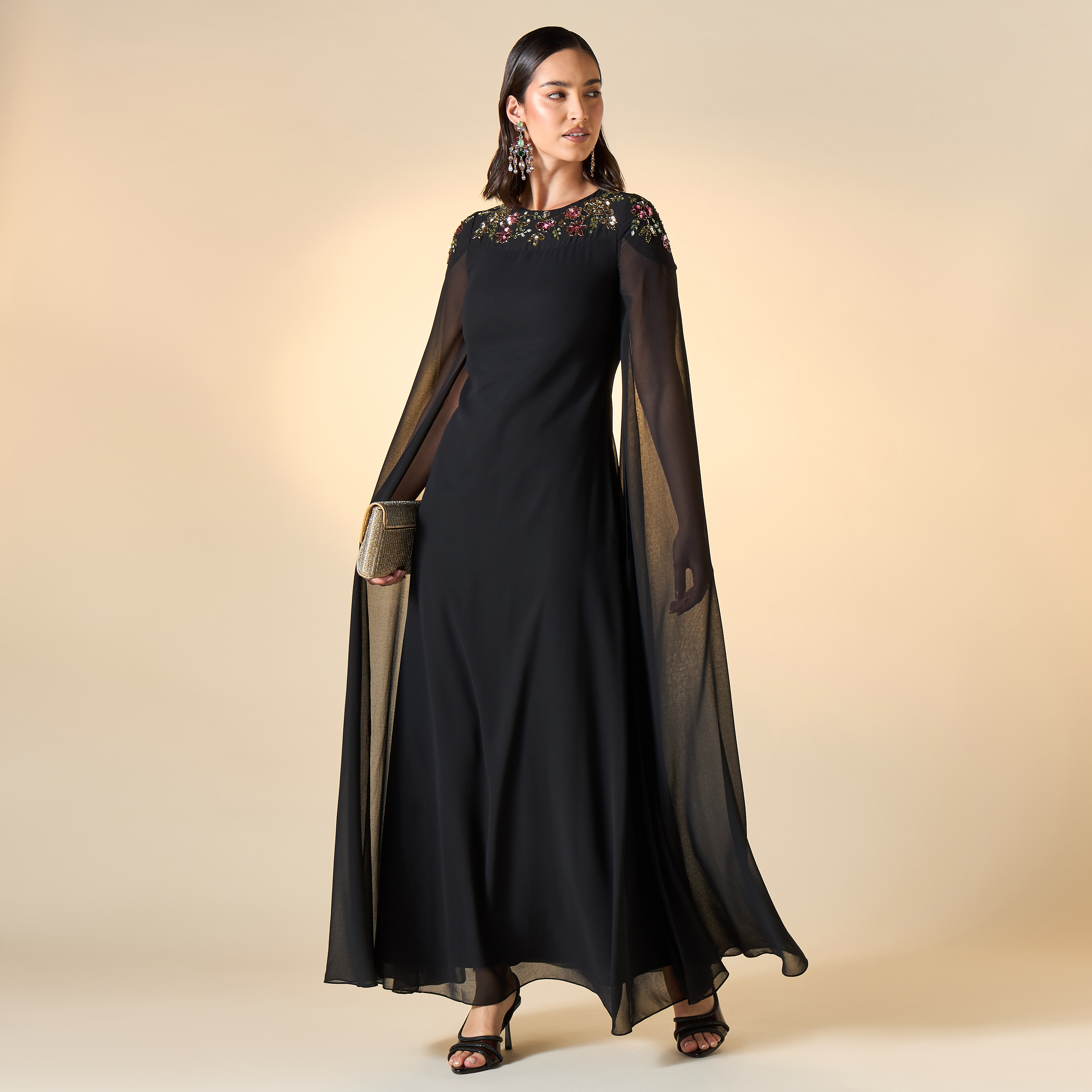 فستان ماكسي مزيّن بأكمام كاب من فروك آند فريل-women-clothing-dresses-image-3