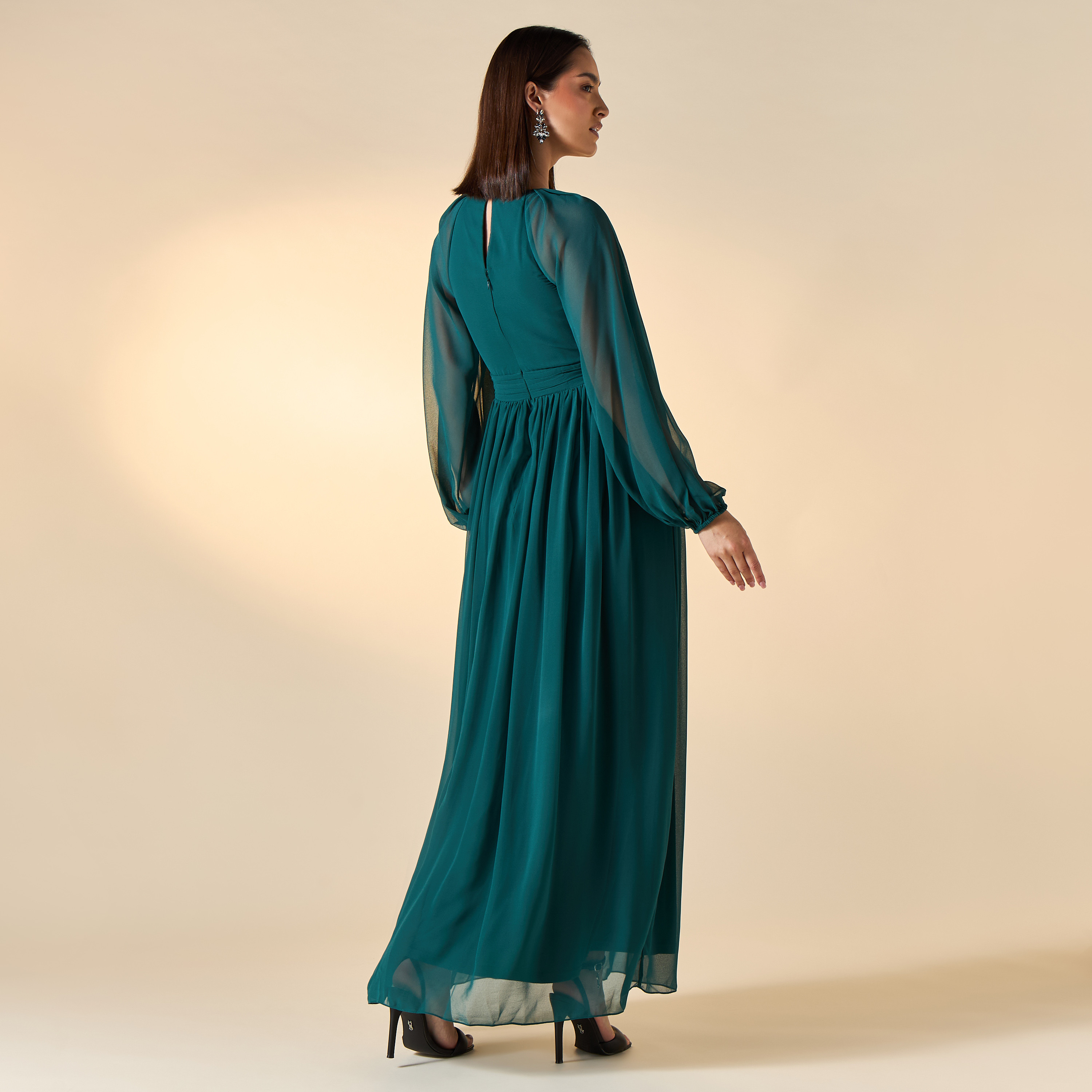 فستان مزيّن بأكمام منفوخة من فروك آند فريل-women-clothing-dresses-image-2