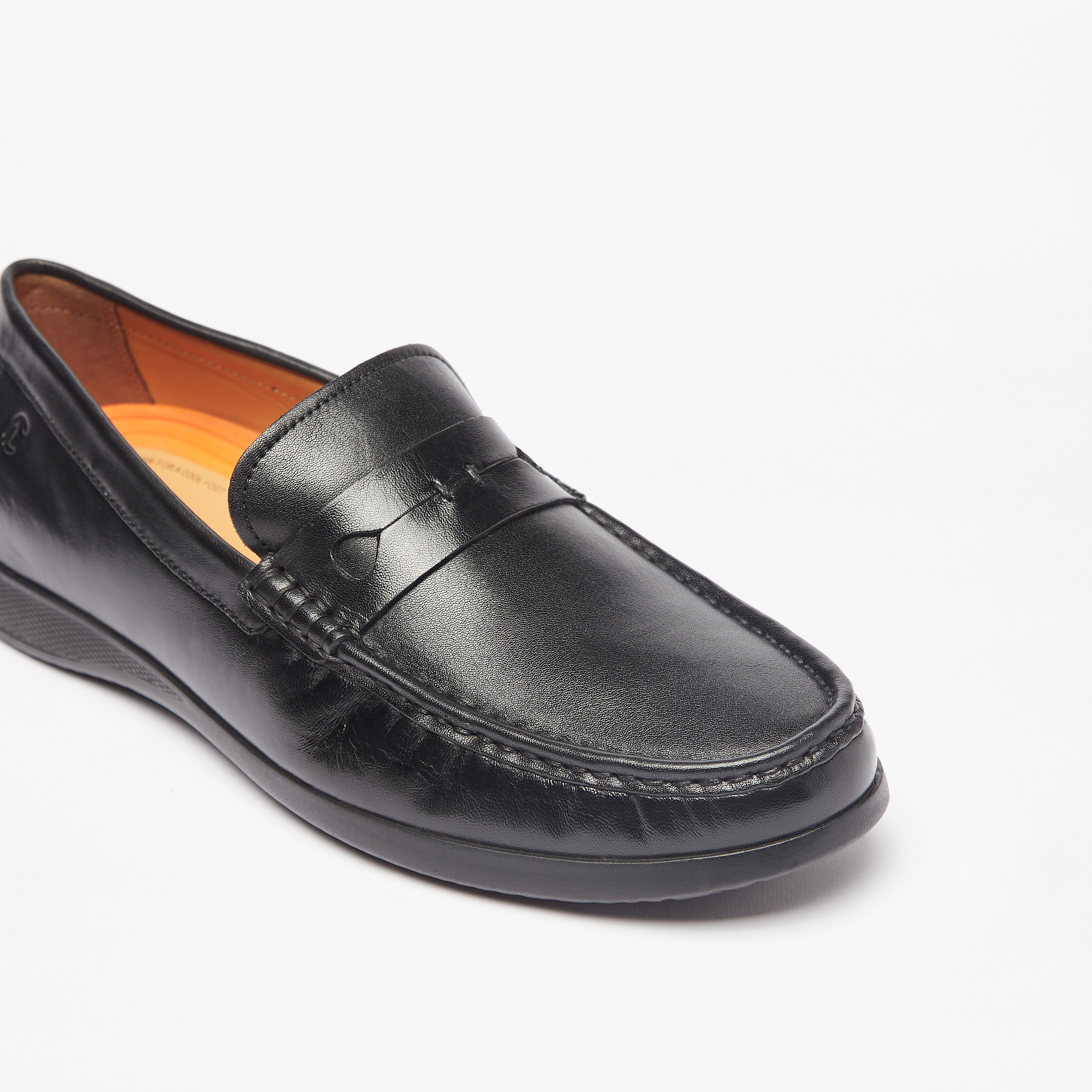 Le Confort Solid Leather Slip-On Loafers-men-shoes-formalshoes-image-11