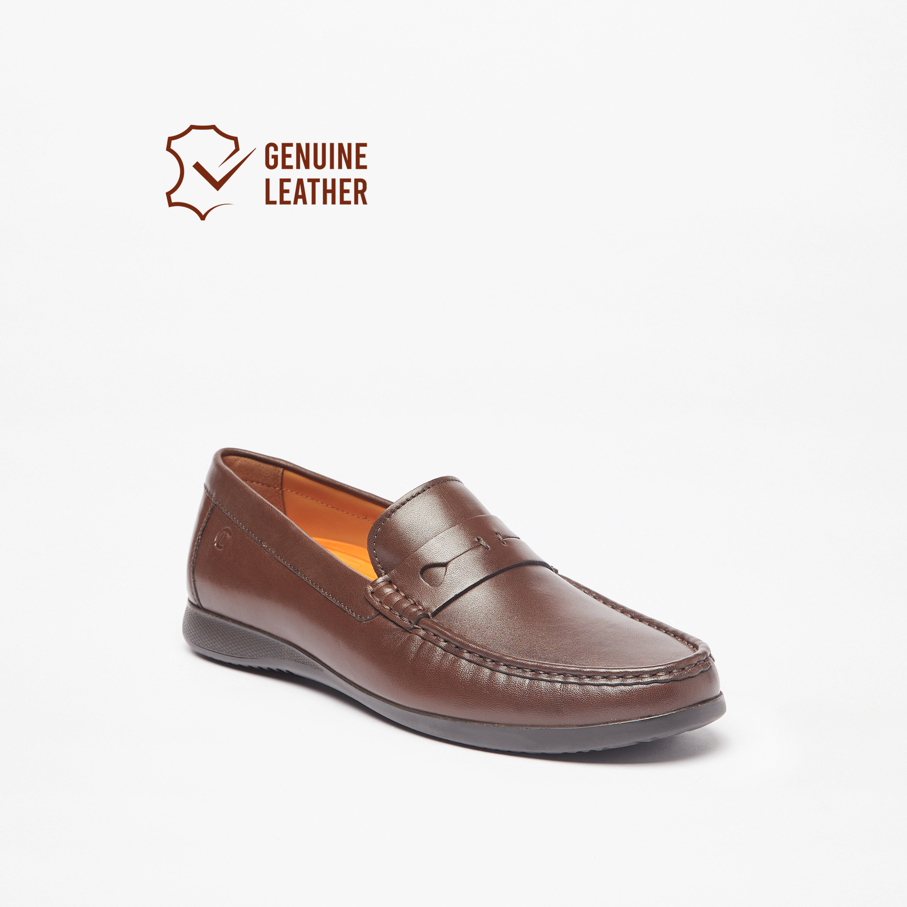 Le Confort Solid Leather Slip-On Loafers-men-shoes-formalshoes-image-1