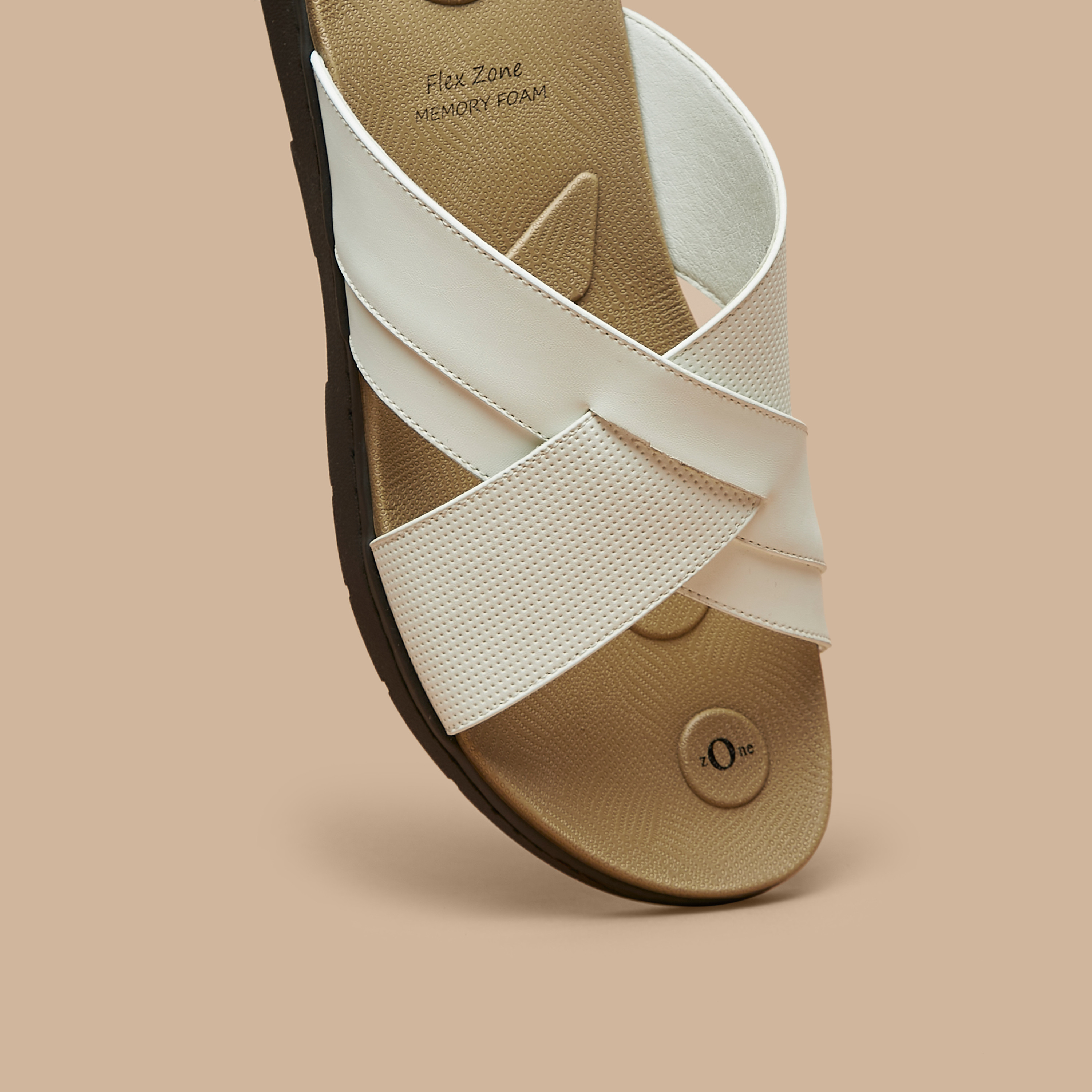صندل سهل الارتداء بأحزامة متقاطعة من لو كونفورت-men-shoes-sandals-image-10