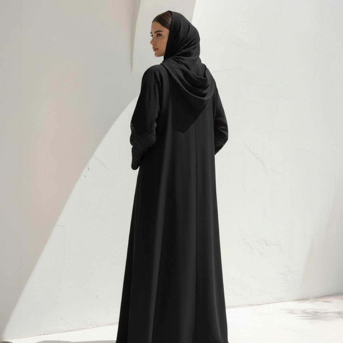 عباية مطرزة بأكمام أرابيان إيليجانس مع حجاب من فاشون لاين-women-arabicclothing-abayas-image-4