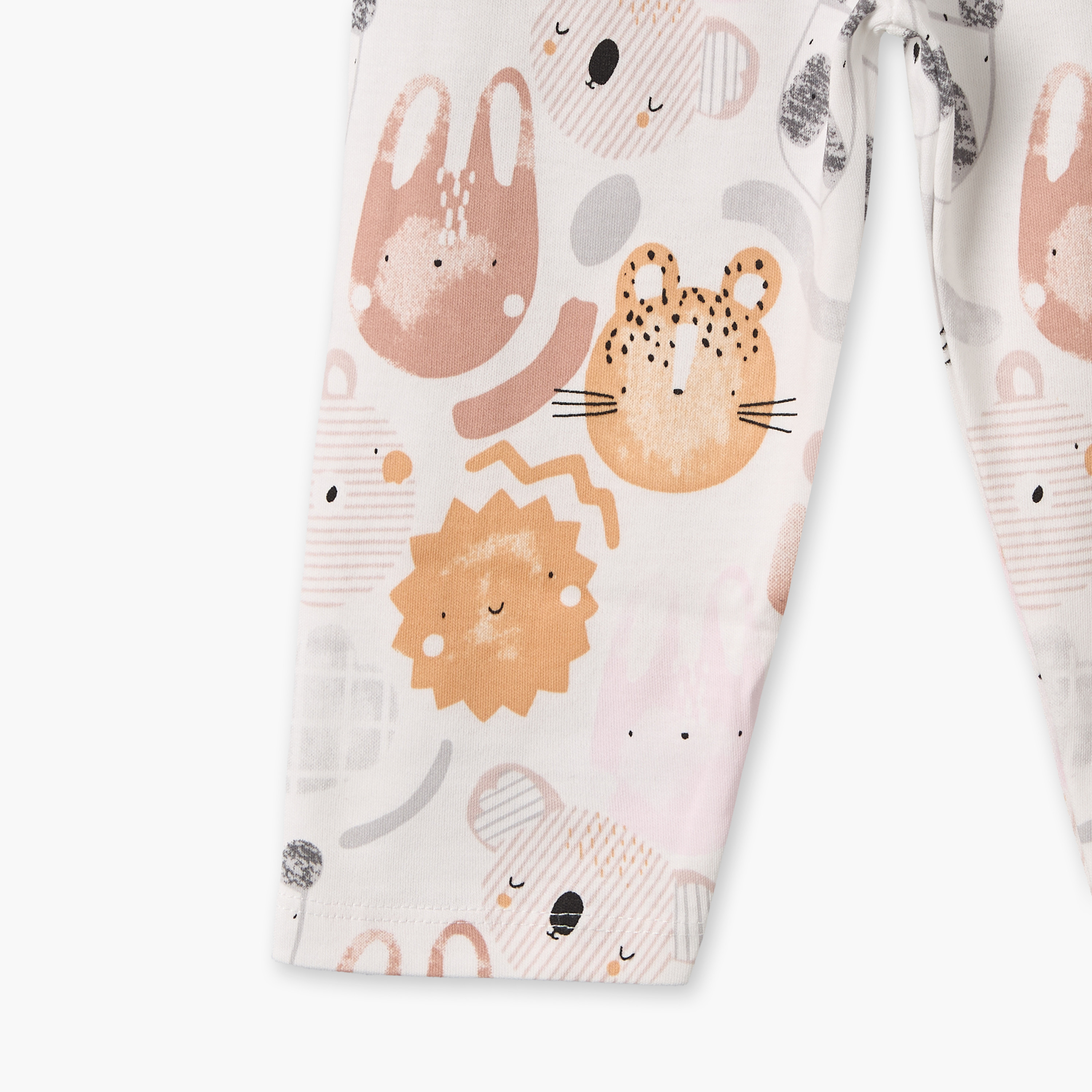 طقم بيجاما قطن بياقة ضيقة وأكمام طويلة وطبعات من جونيورز - عبوة من 3 أطقم-baby-boys-clothing-nightwear-pyjamasets-image-14