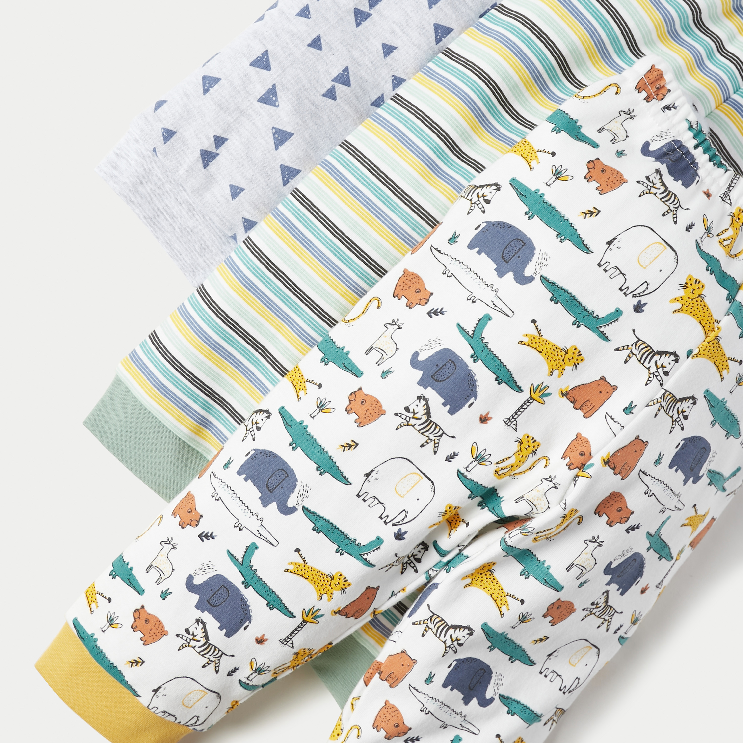 بنطلون بيجاما وتيشيرت بطبعات من جونيورز - طقم من 3 قطع-baby-boys-clothing-nightwear-pyjamasets-image-6