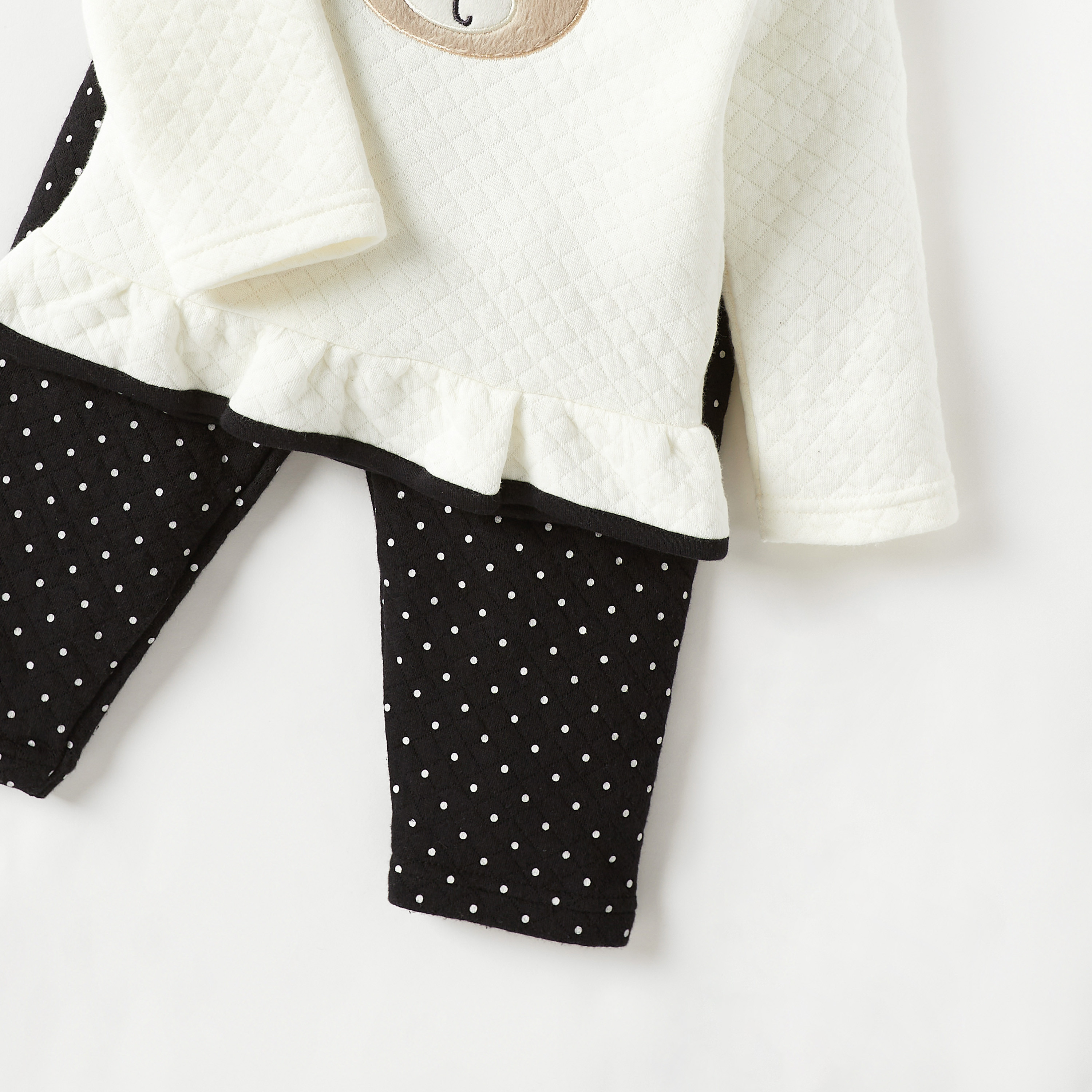 طقم بنطلون بيجاما وتيشيرت بأكمام طويلة وزخارف دب من جونيورز-baby-girls-clothing-nightwear-pyjamasets-image-5