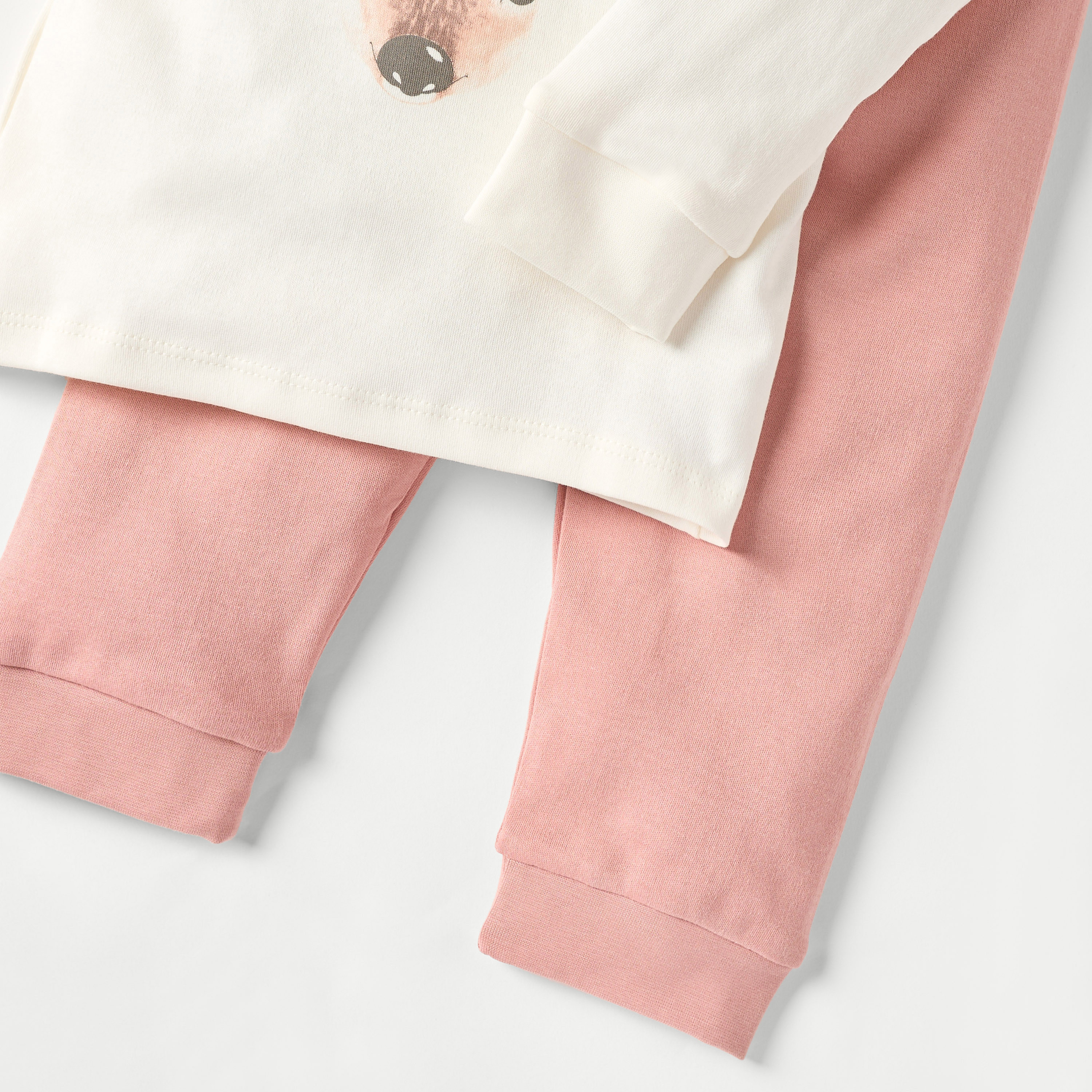 طقم بنطلون بيجاما وتيشيرت بطبعات غزال من جونيورز-baby-girls-clothing-nightwear-pyjamasets-image-5