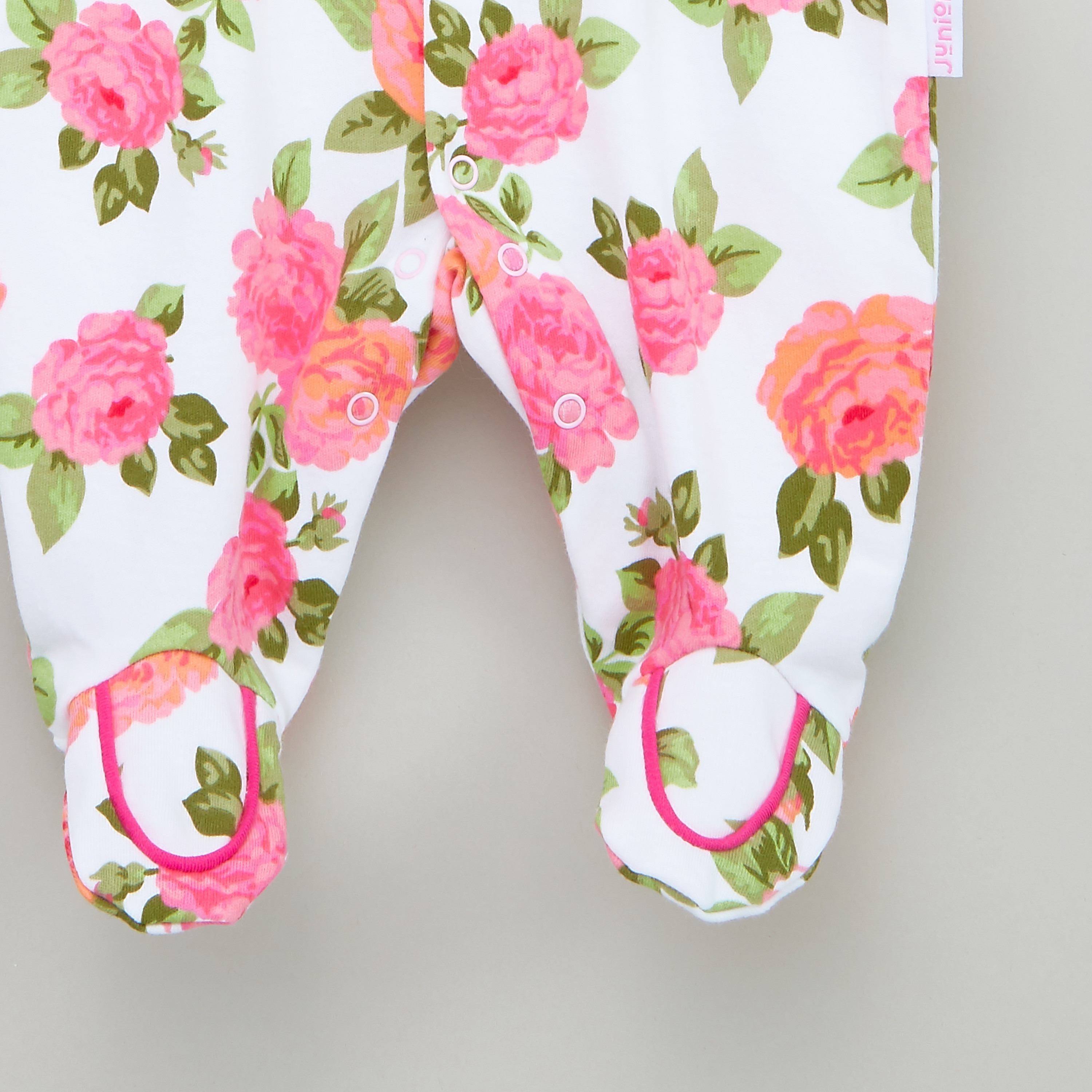 طقم نوم بطبعات ازهارمزخرف من جونيورز-baby-girls-clothing-nightwear-sleepsuits-image-4