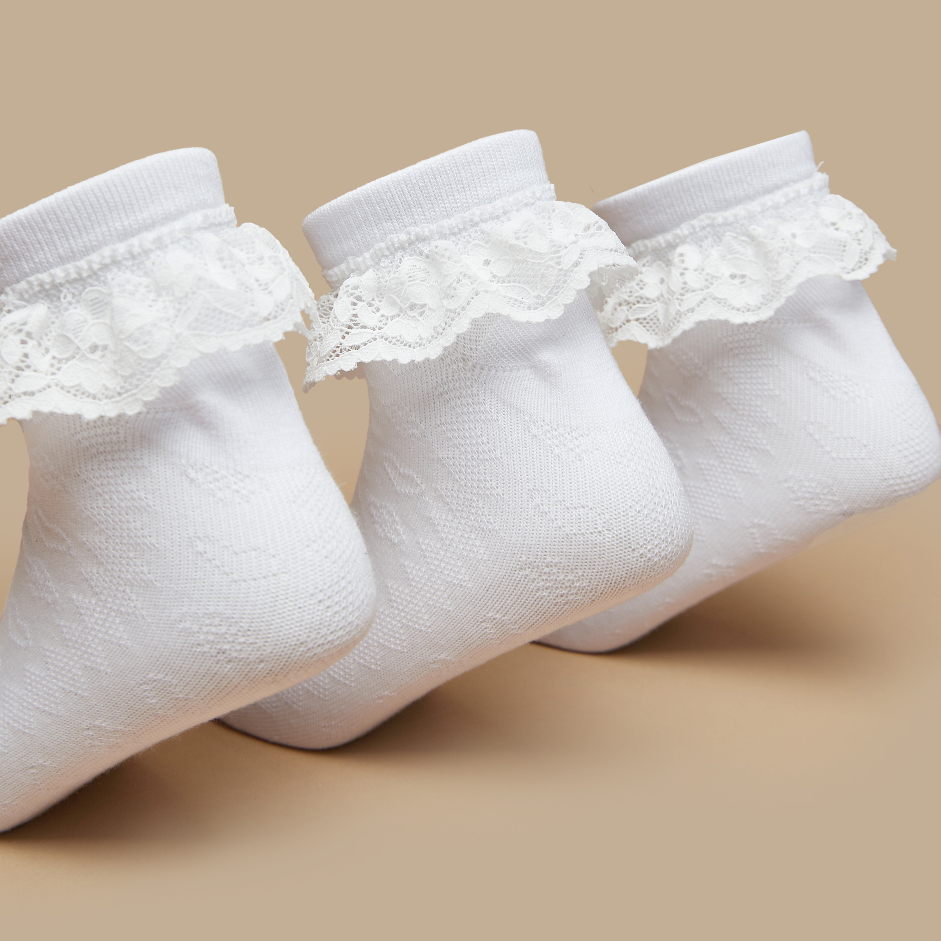 طقم جوارب طول ربلة الساق بدانتيل - طقم من 3 أزواج-girls-accessories-socks-image-2