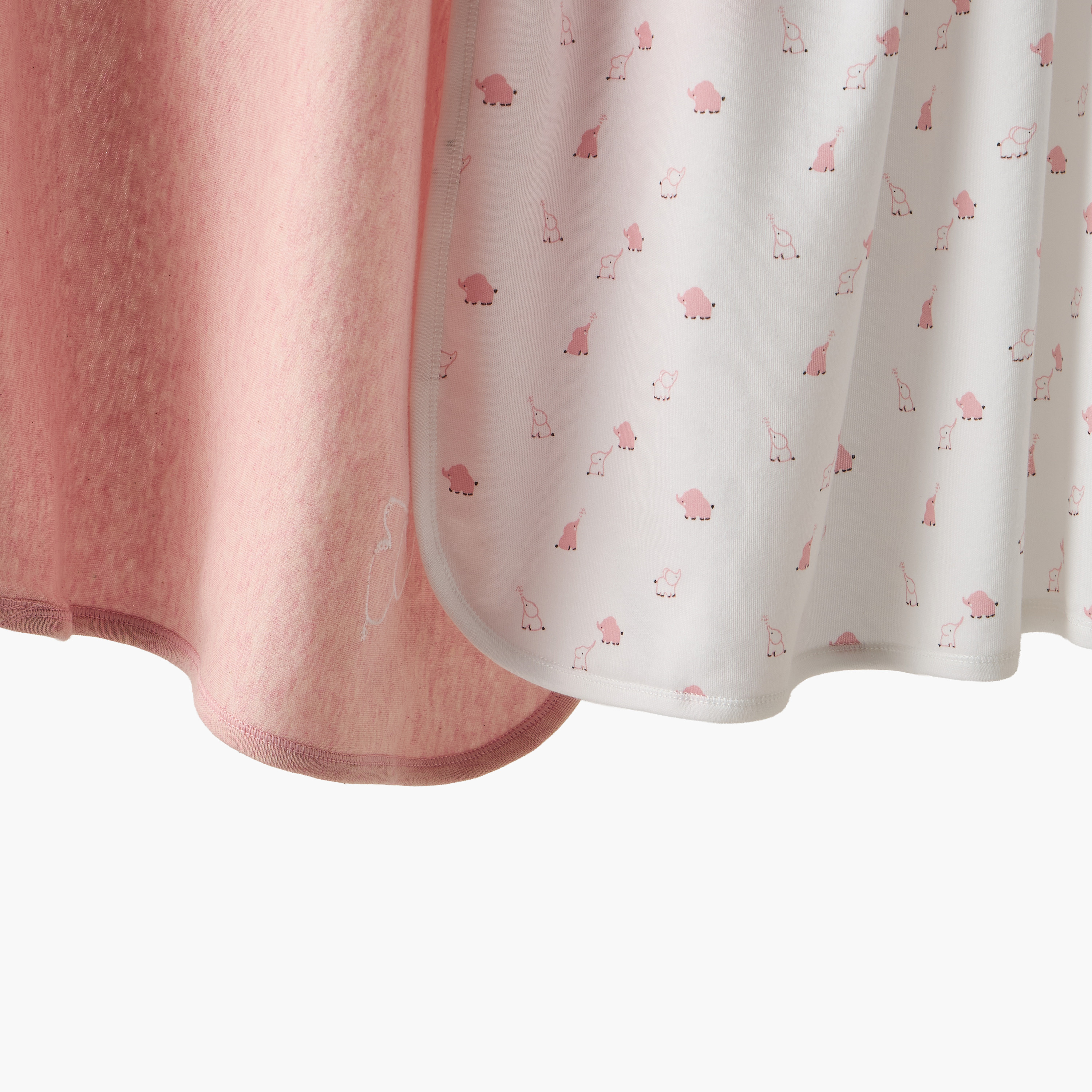 بطانيات حديثي ولادة بطبعات متنوعة من جونيورز - عبوة من قطعتين-baby-nursery-blanketsandswaddles-receivingblankets-image-4