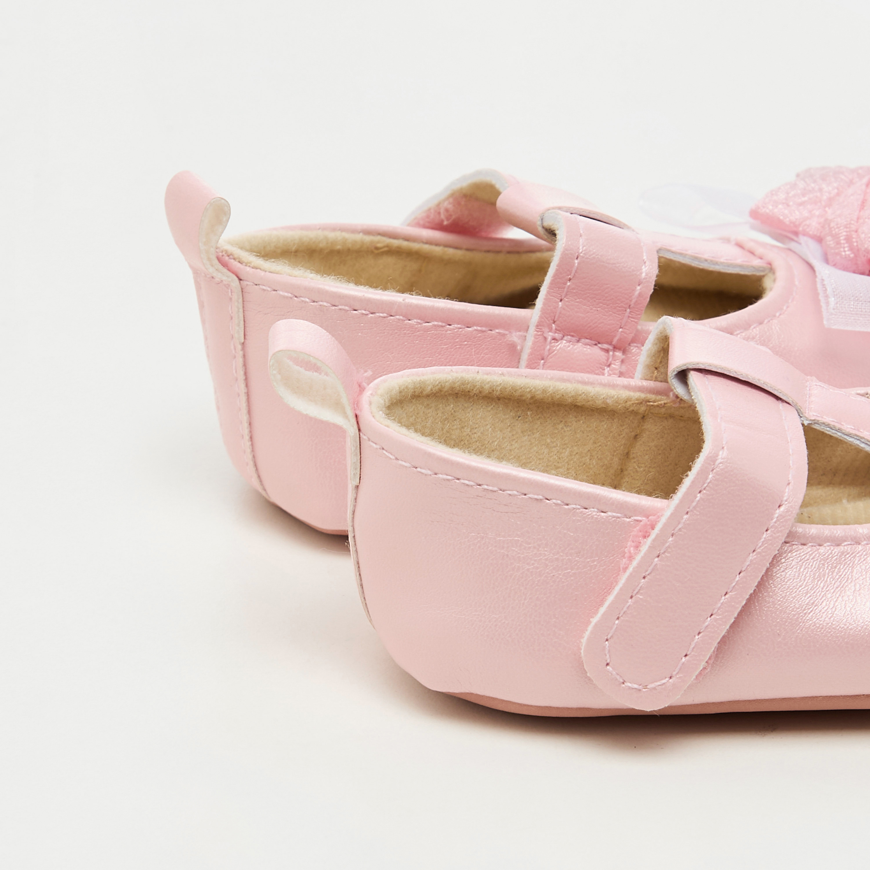 بوت بتزيينات زهرية وشريط إغلاق لاصق من جونيورز-baby-girls-shoes-closedshoes-image-4