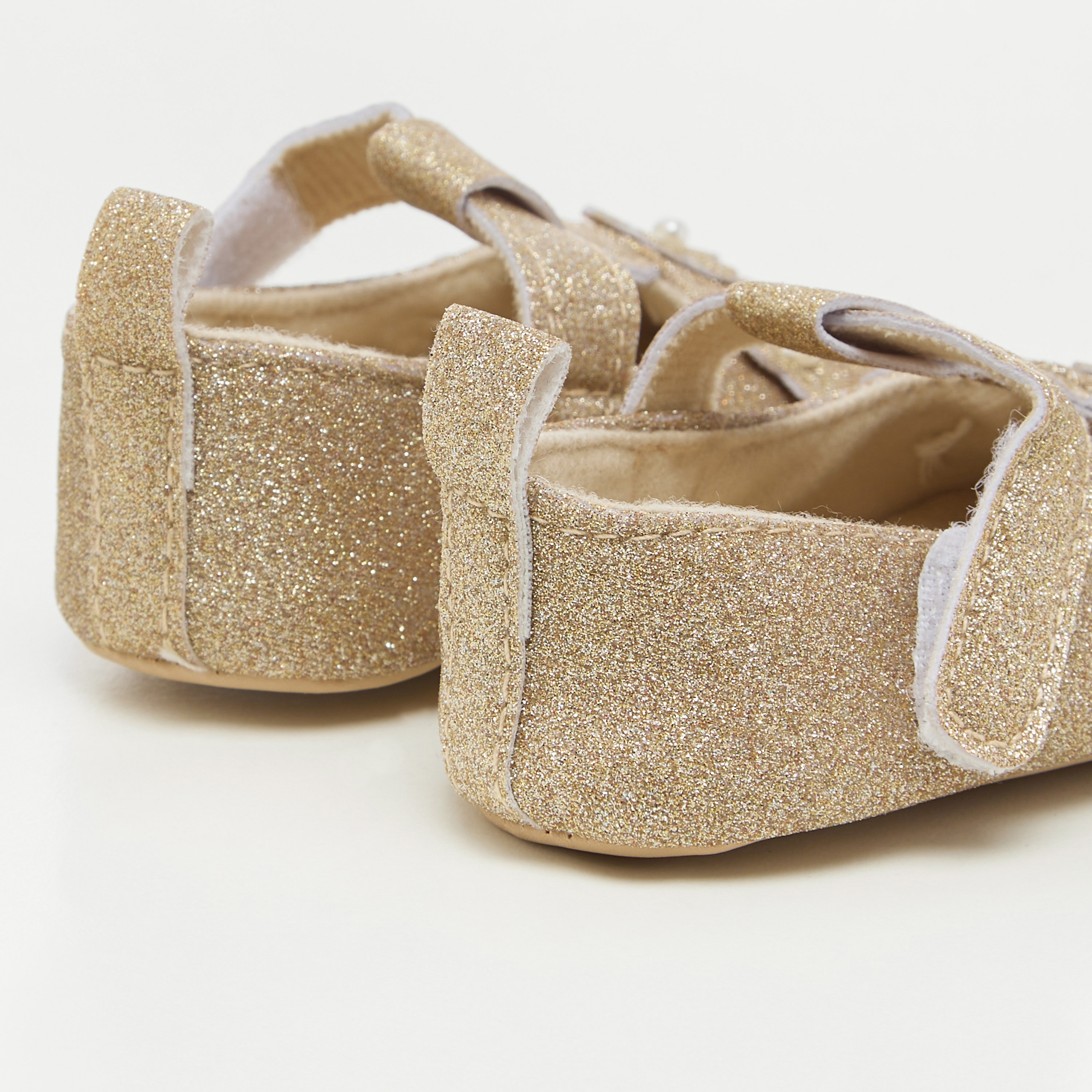 بوت بتزيينات زهرية وشريط إغلاق لاصق من جونيورز-baby-girls-shoes-booties-image-4