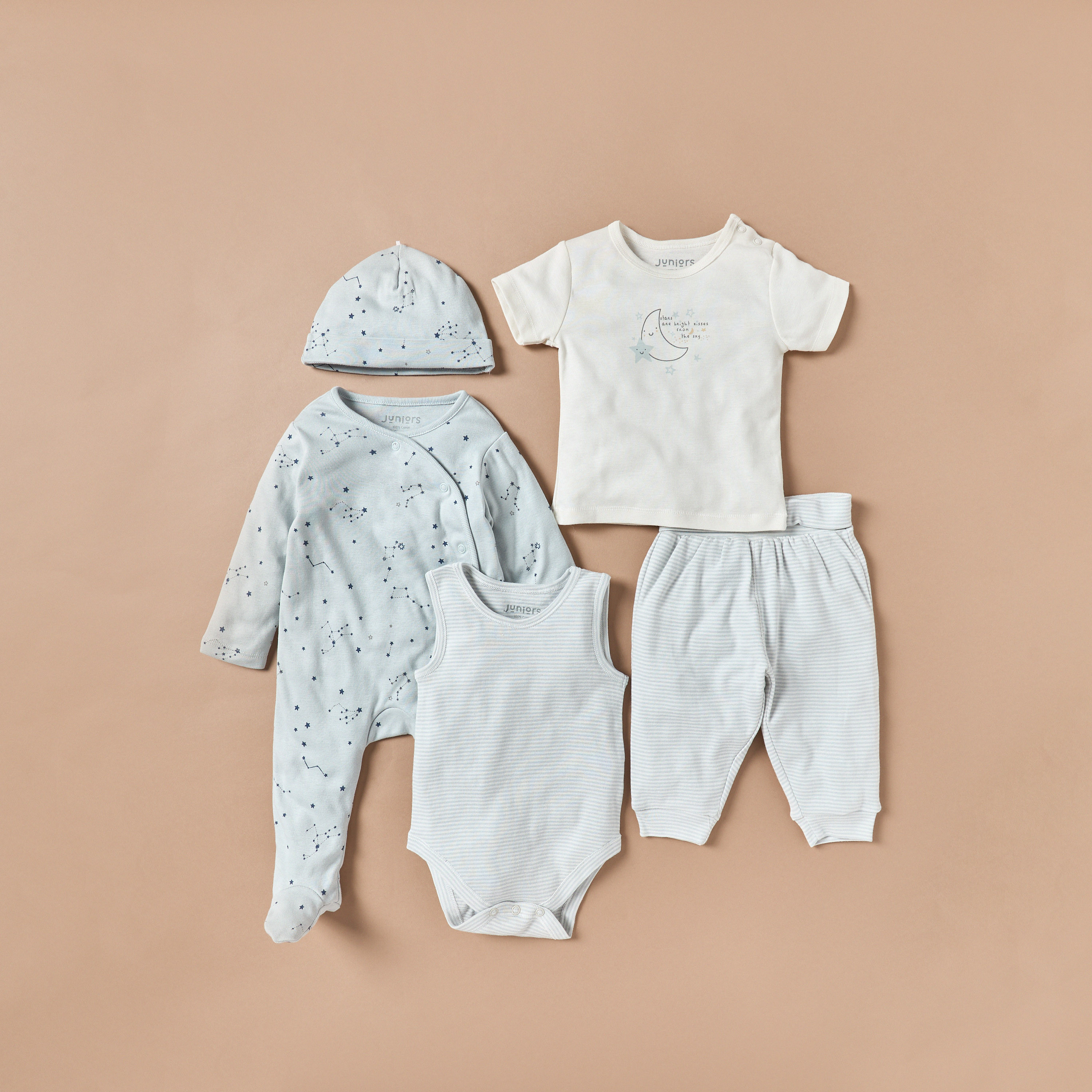 طقم هدايا ملابس 6 قطع بطبعات من جونيورز-baby-boys-clothing-multipacks-image-2
