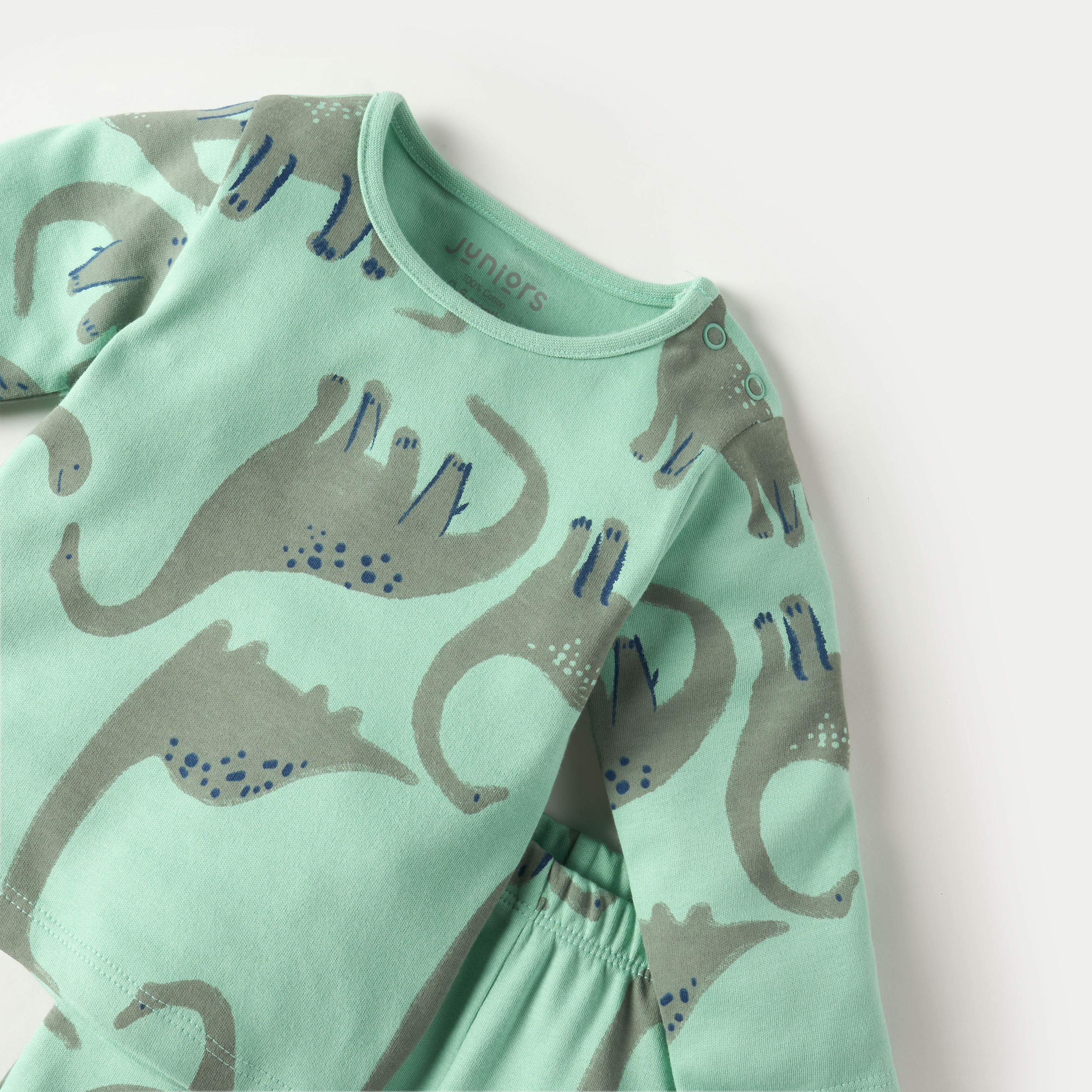 طقم بنطلون بيجاما بخصر مطاطي وتيشيرت بأكمام طويلة وطبعات ديناصور من جونيورز-baby-boys-clothing-nightwear-pyjamasets-image-4