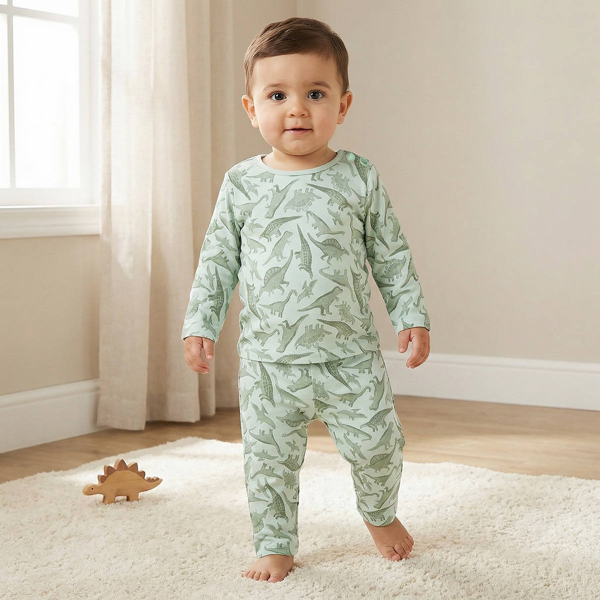 طقم تيشيرت وبنطلون بيجاما بطبعات ديناصور من جونيورز-baby-boys-clothing-nightwear-pyjamasets-image-1