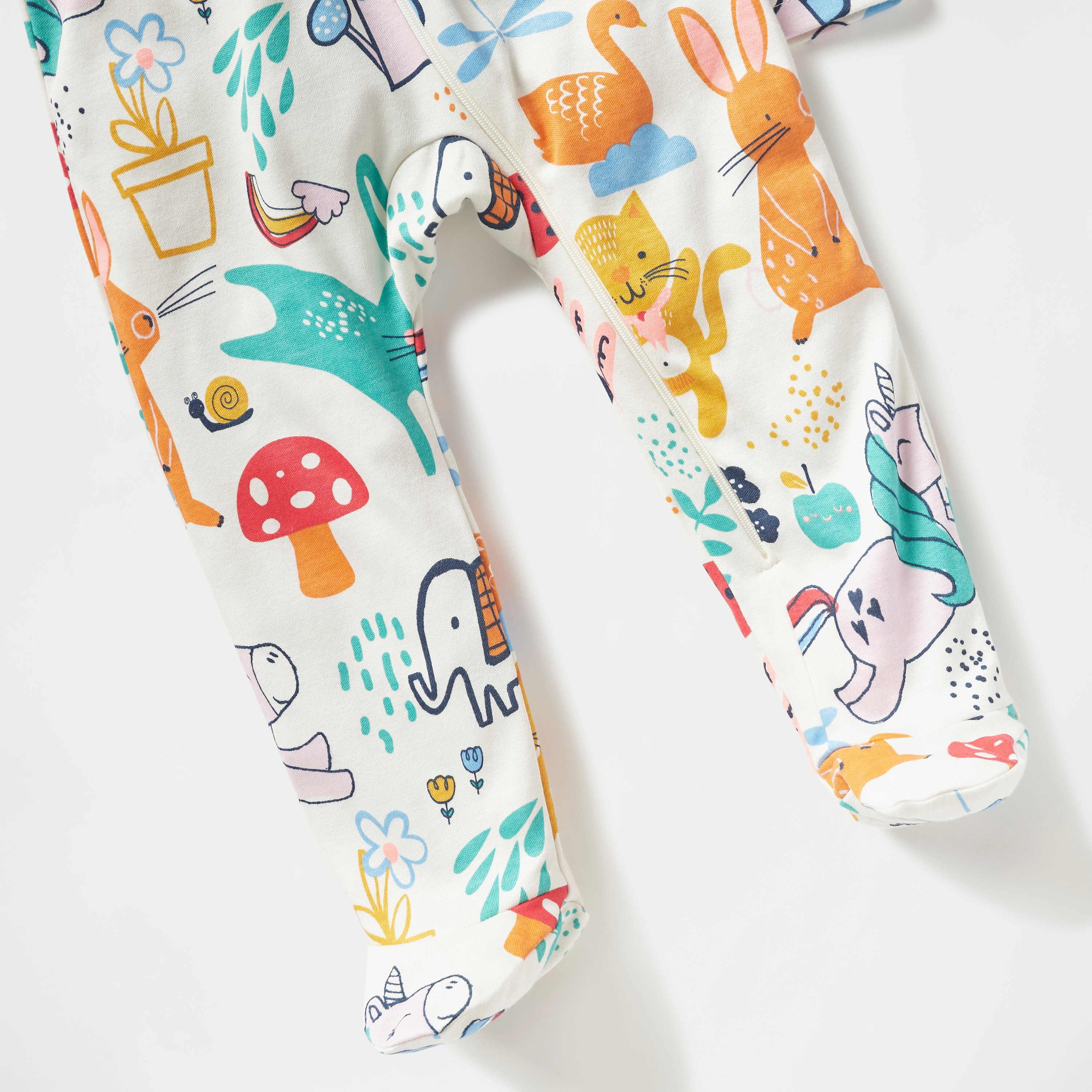 بدلة نوم مغلقة القدمين بسحاب إغلاق وطبعات حيوانات من جونيورز-baby-girls-clothing-nightwear-sleepsuits-image-3