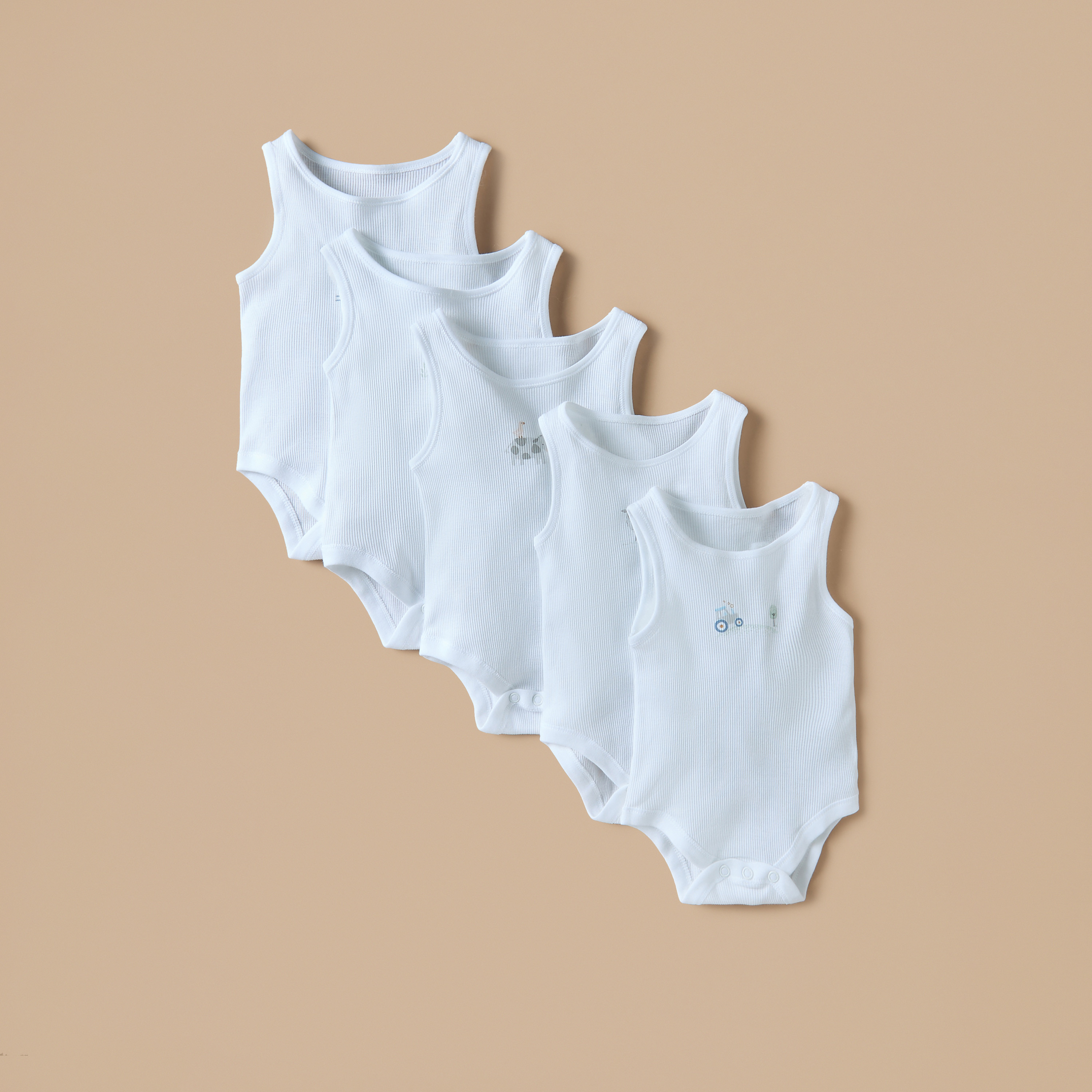 بودي سوت مضلع دون أكمام بأزرار إغلاق من جونيورز - طقم 5 قطع-baby-boys-clothing-multipacks-image-1