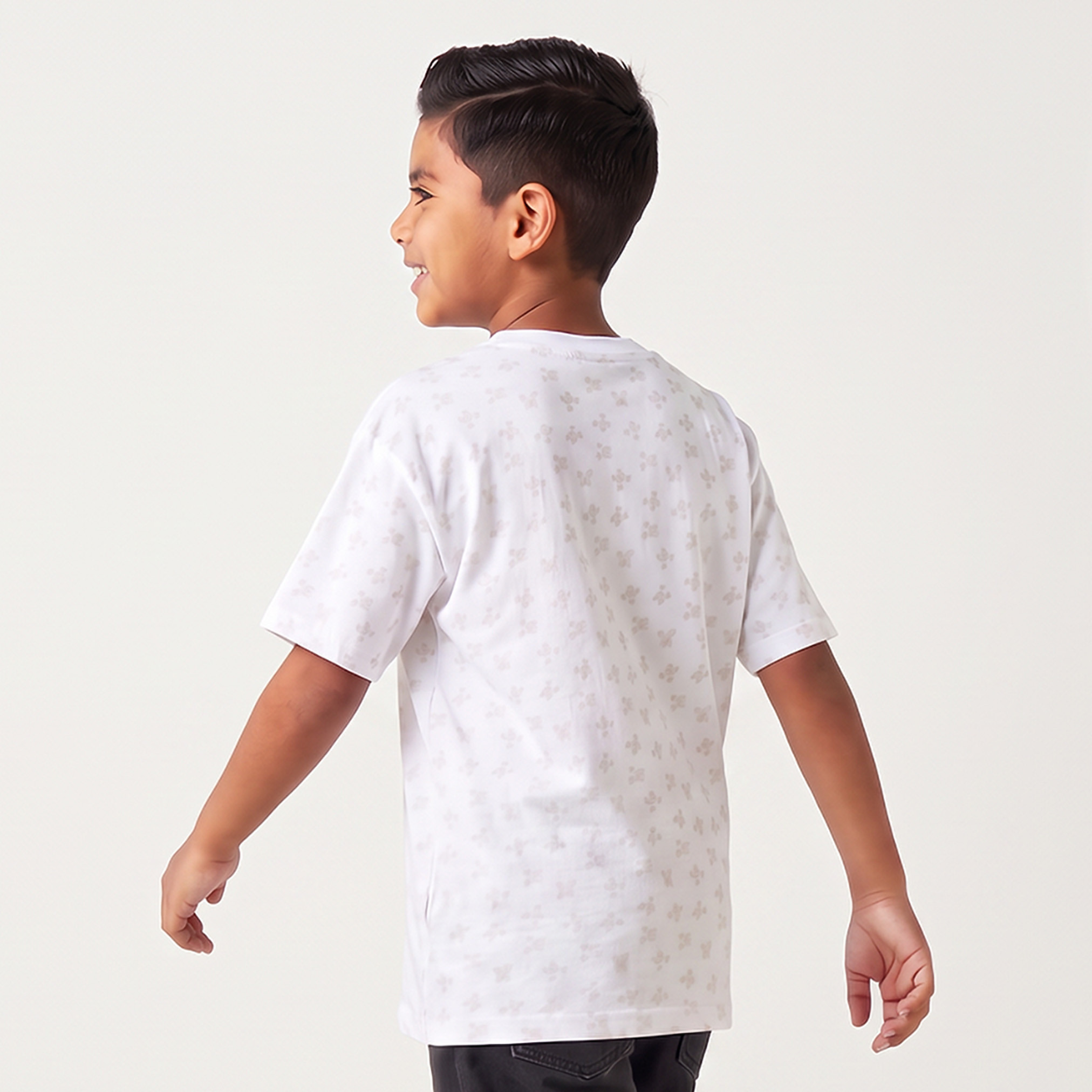 تيشيرت بأكمام قصيرة وياقة ضيقة وتزيينات ترتر من ماينكرافت-boys-clothing-tshirtsandpolos-image-3