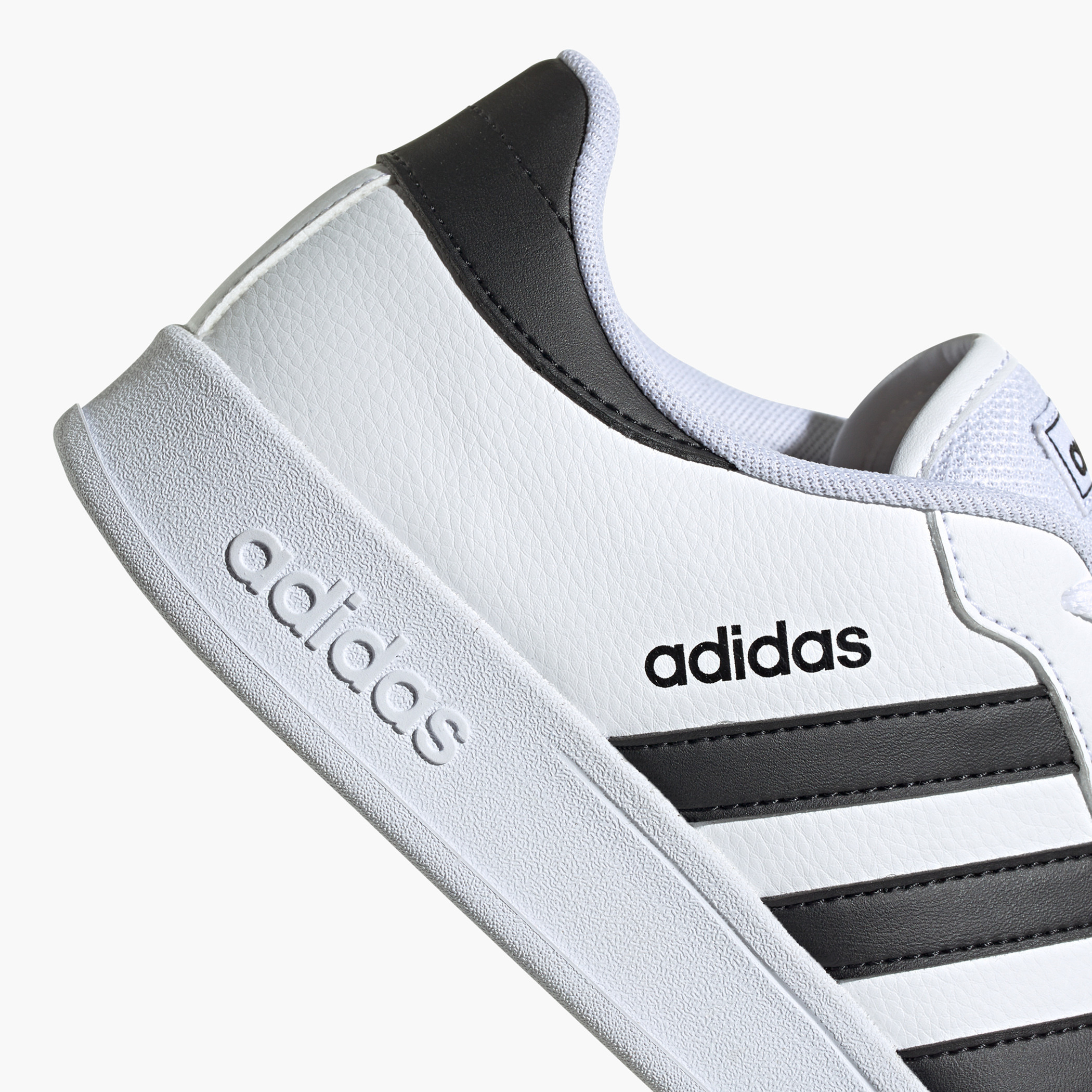حذاء تنس للرجال من أديداس- Breaknet-sports-men-shoes-image-4