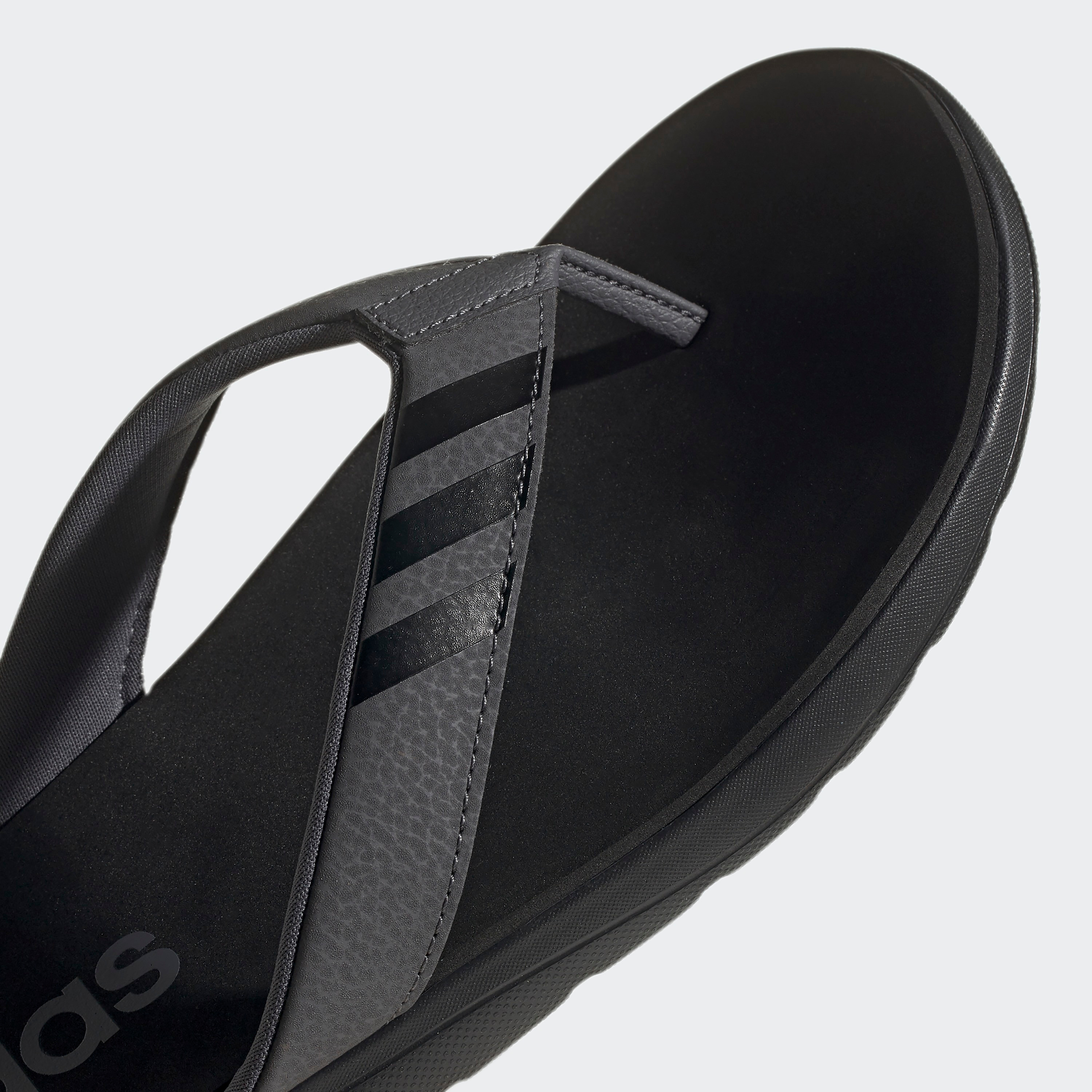 Adidas hotsell thong sandals