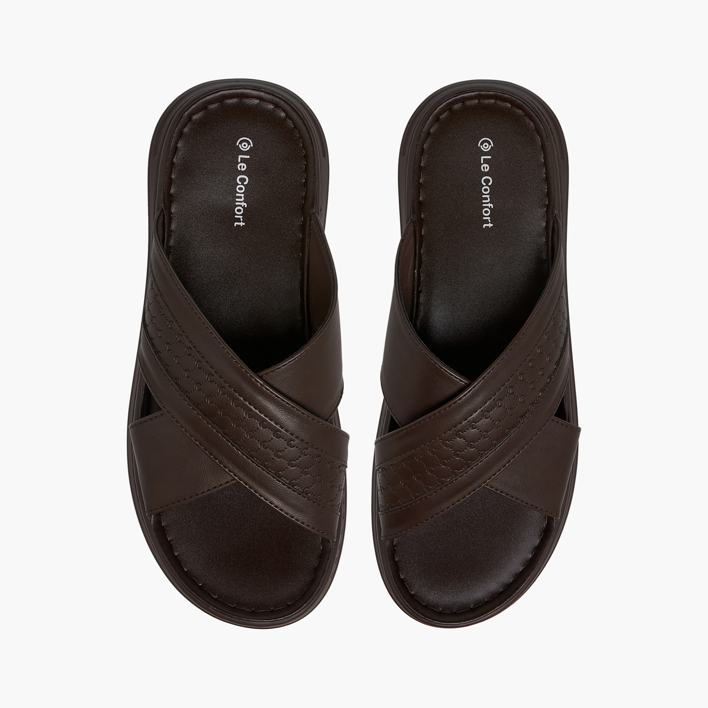 صندل سهل الارتداء بأحزمة متقاطعة ونقوش شعار من لو كونفورت-men-shoes-sandals-image-8