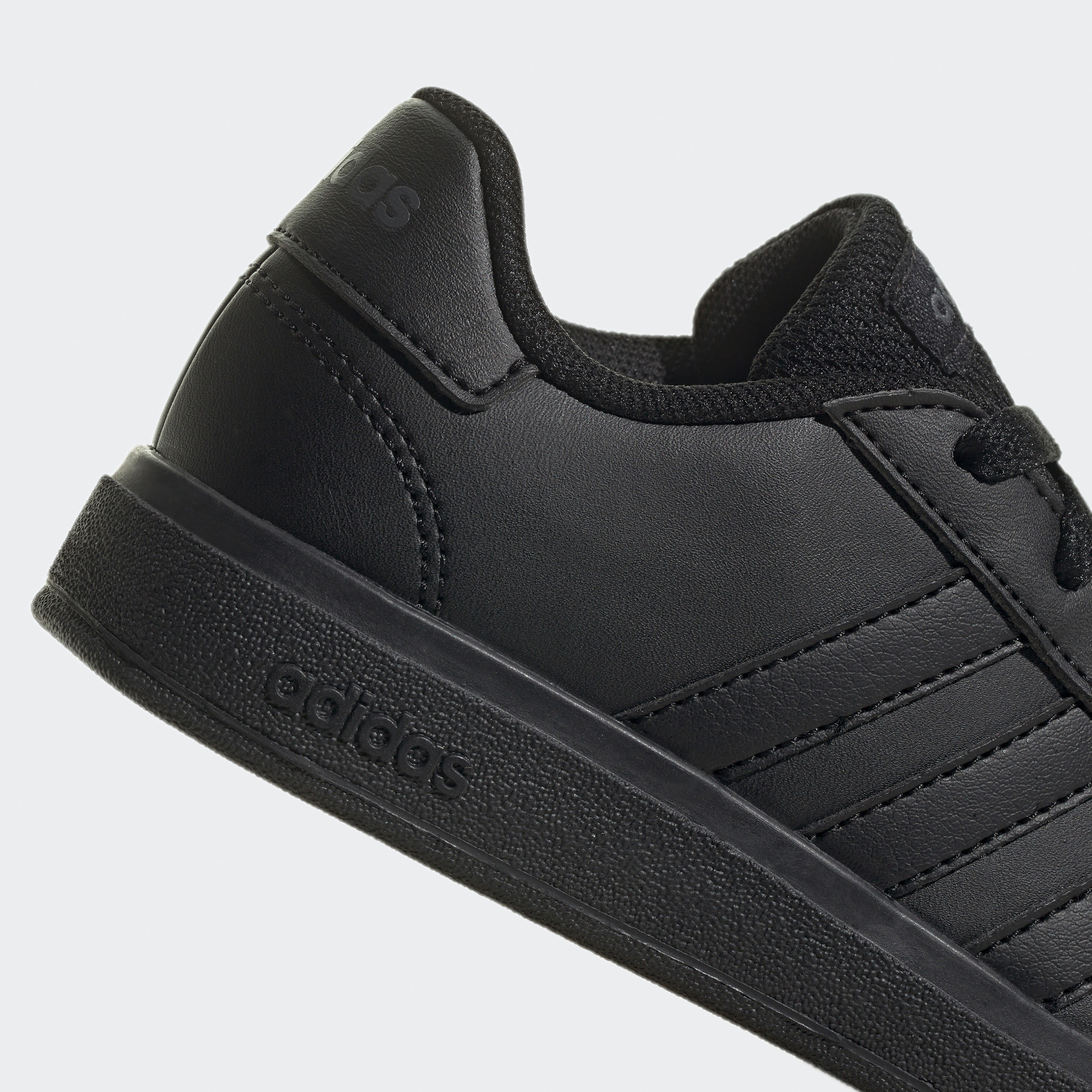 حذاء رياضي جراند كورت لايف ستايل برباط من اديداس كيدز  FZ6158|OE-boys-shoes-schoolshoes-image-8