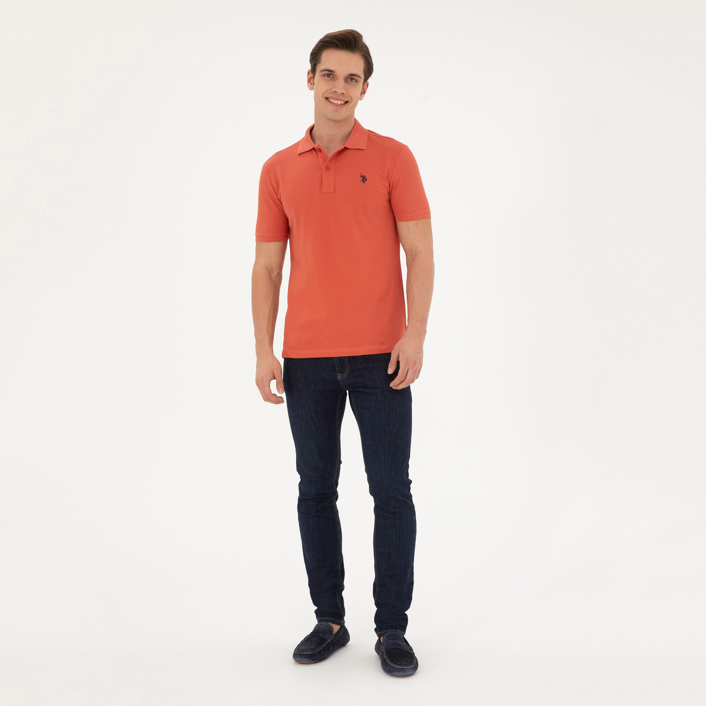 تي شيرت بولو رجالي، بقصة ضيقة وياقة سادة وأكمام قصيرة من يو إس بولو أسسن-men-clothing-tshirtsandpolos-polos-image-8