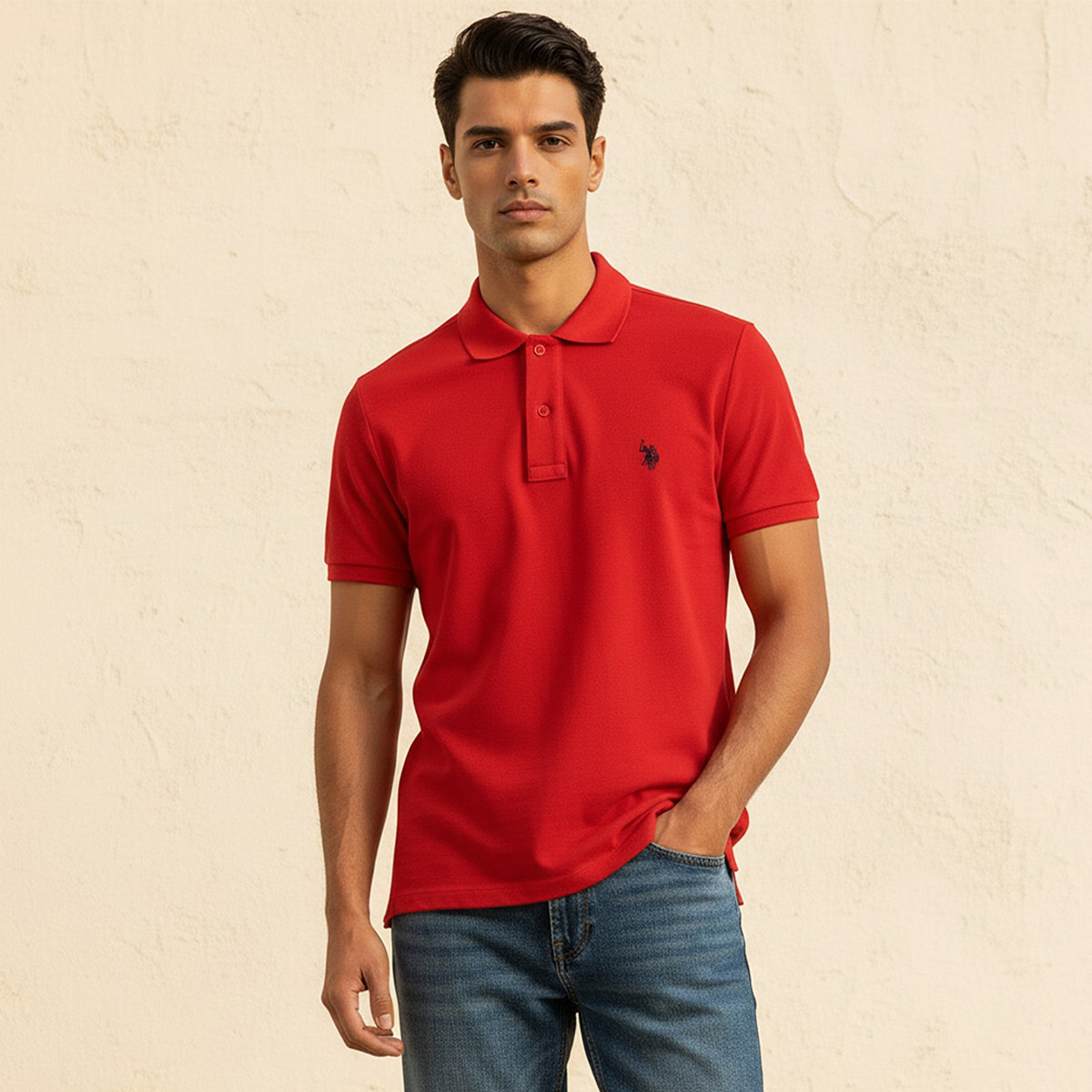 تي شيرت بولو رجالي، بقصة ضيقة وياقة سادة وأكمام قصيرة من يو إس بولو أسسن-men-clothing-tshirtsandpolos-polos-image-13