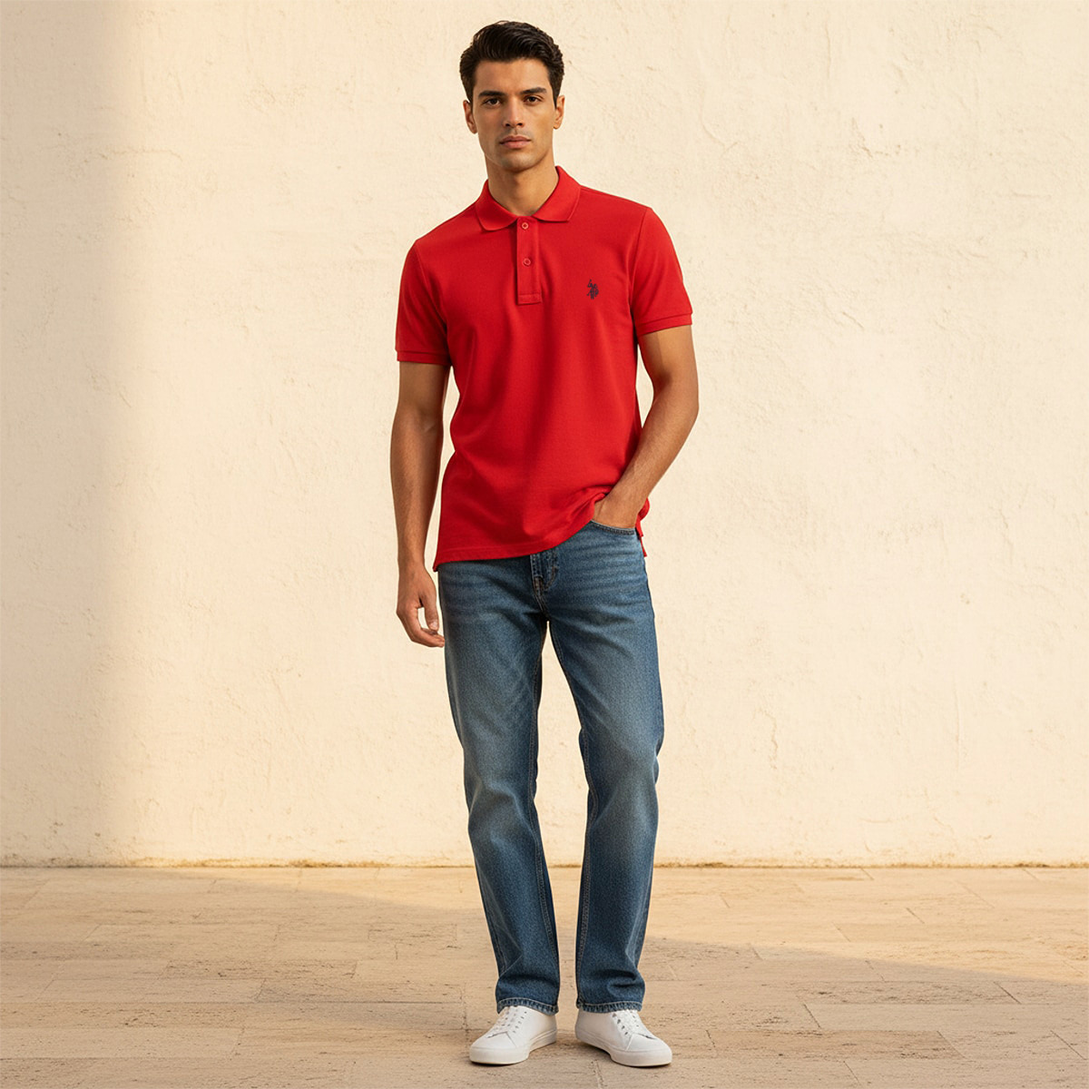 تي شيرت بولو رجالي، بقصة ضيقة وياقة سادة وأكمام قصيرة من يو إس بولو أسسن-men-clothing-tshirtsandpolos-polos-image-15