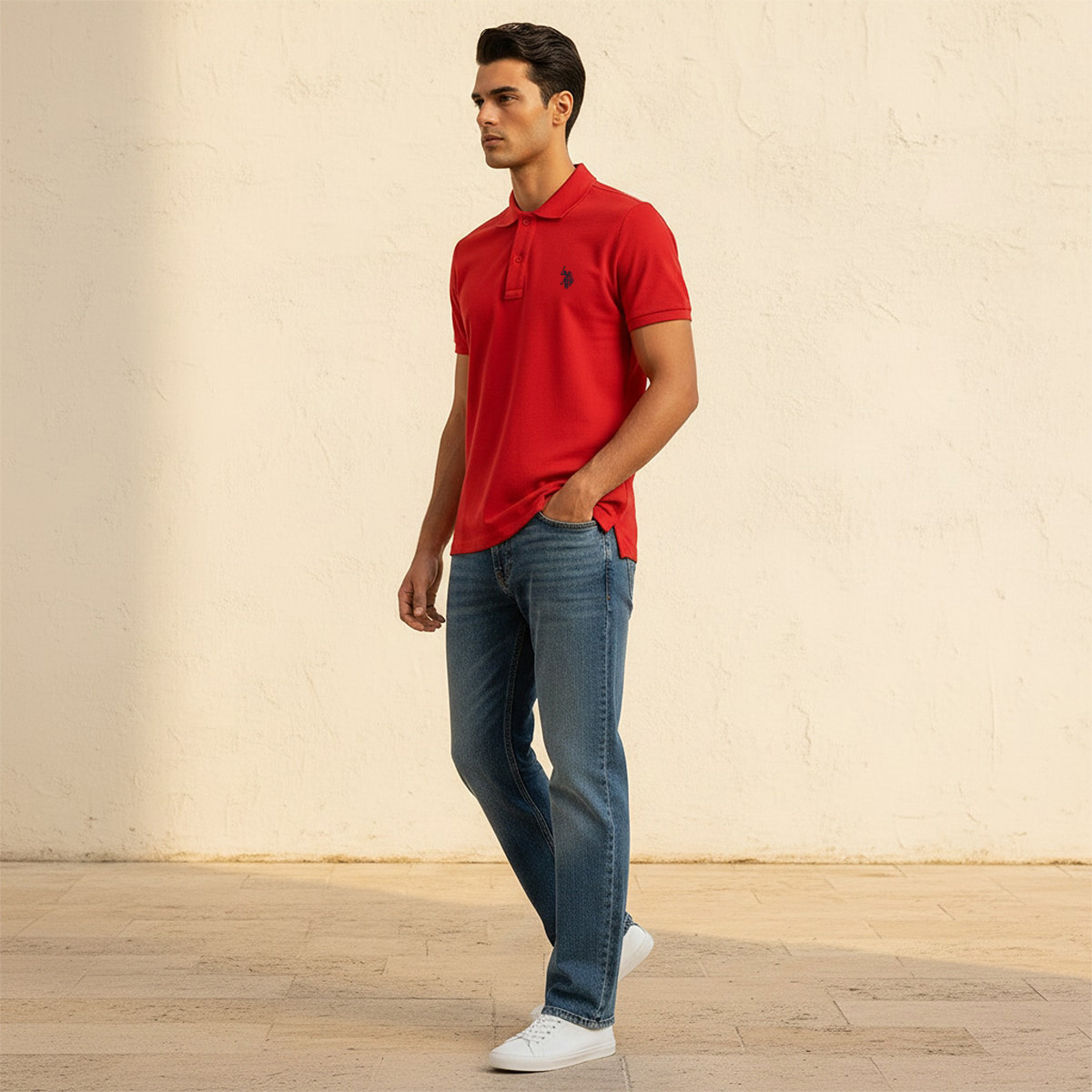 تي شيرت بولو رجالي، بقصة ضيقة وياقة سادة وأكمام قصيرة من يو إس بولو أسسن-men-clothing-tshirtsandpolos-polos-image-18