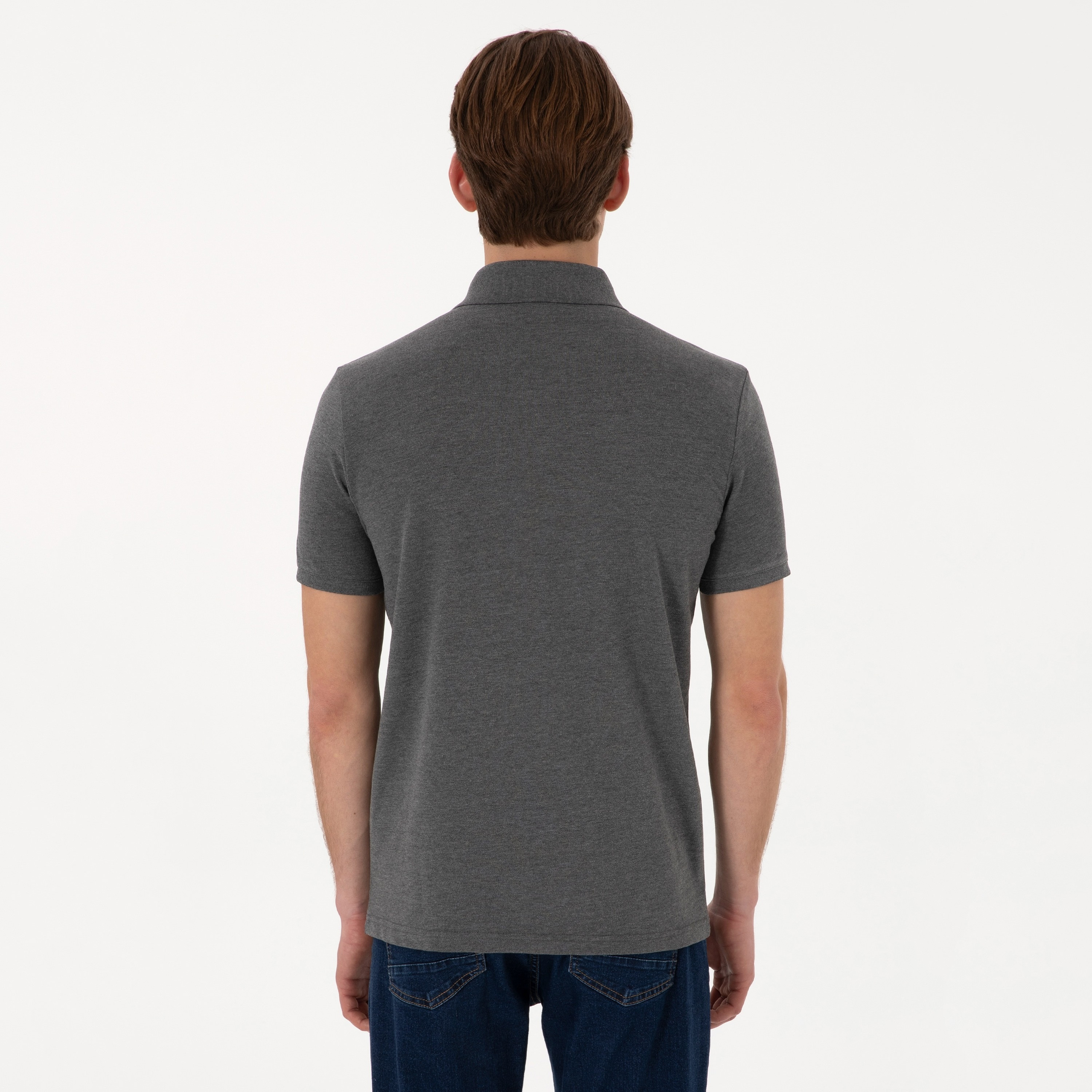 تي شيرت بولو رجالي، بقصة ضيقة وياقة سادة وأكمام قصيرة من يو إس بولو أسسن-men-clothing-tshirtsandpolos-polos-image-68