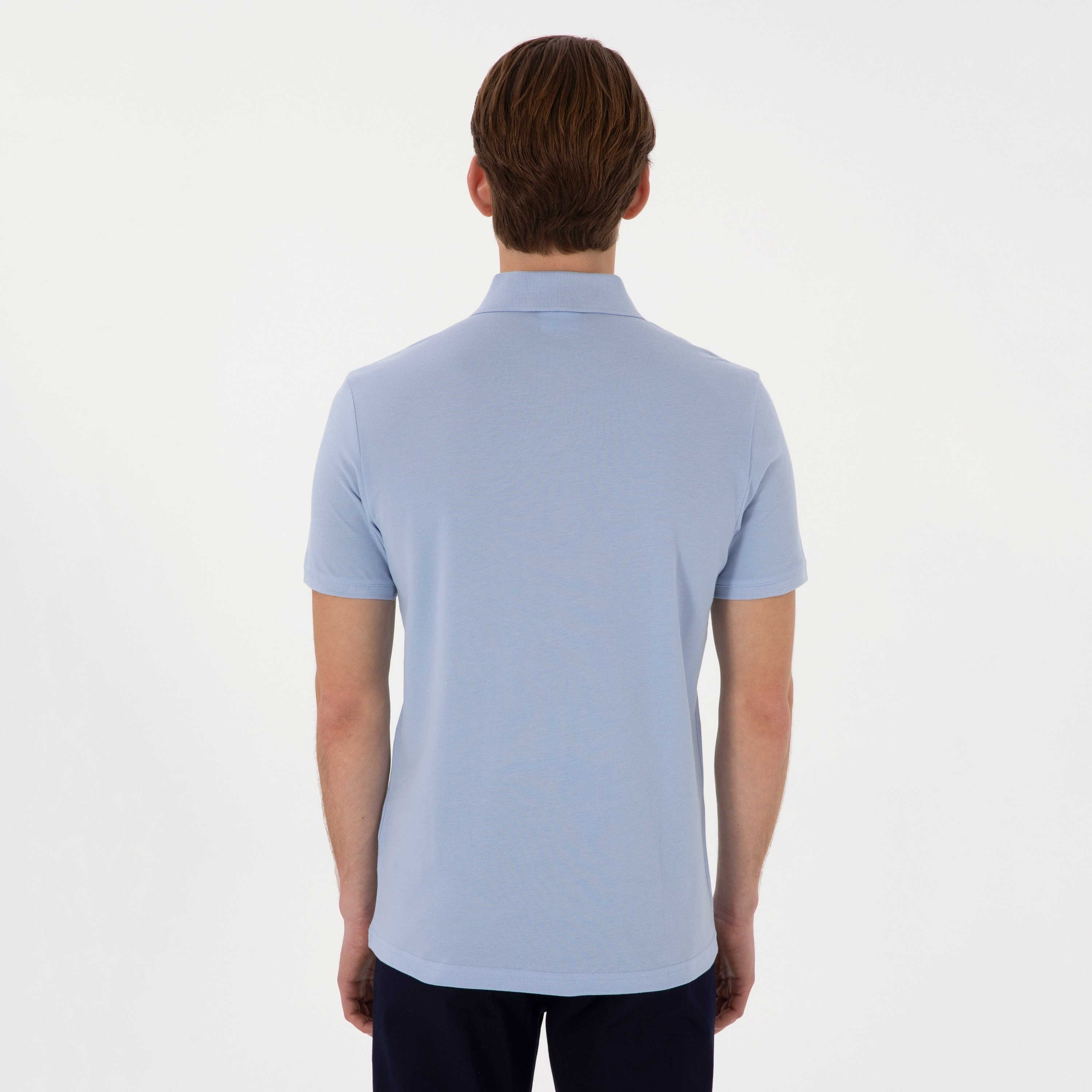 تي شيرت بولو رجالي، بقصة ضيقة وياقة سادة وأكمام قصيرة من يو إس بولو أسسن-men-clothing-tshirtsandpolos-polos-image-4