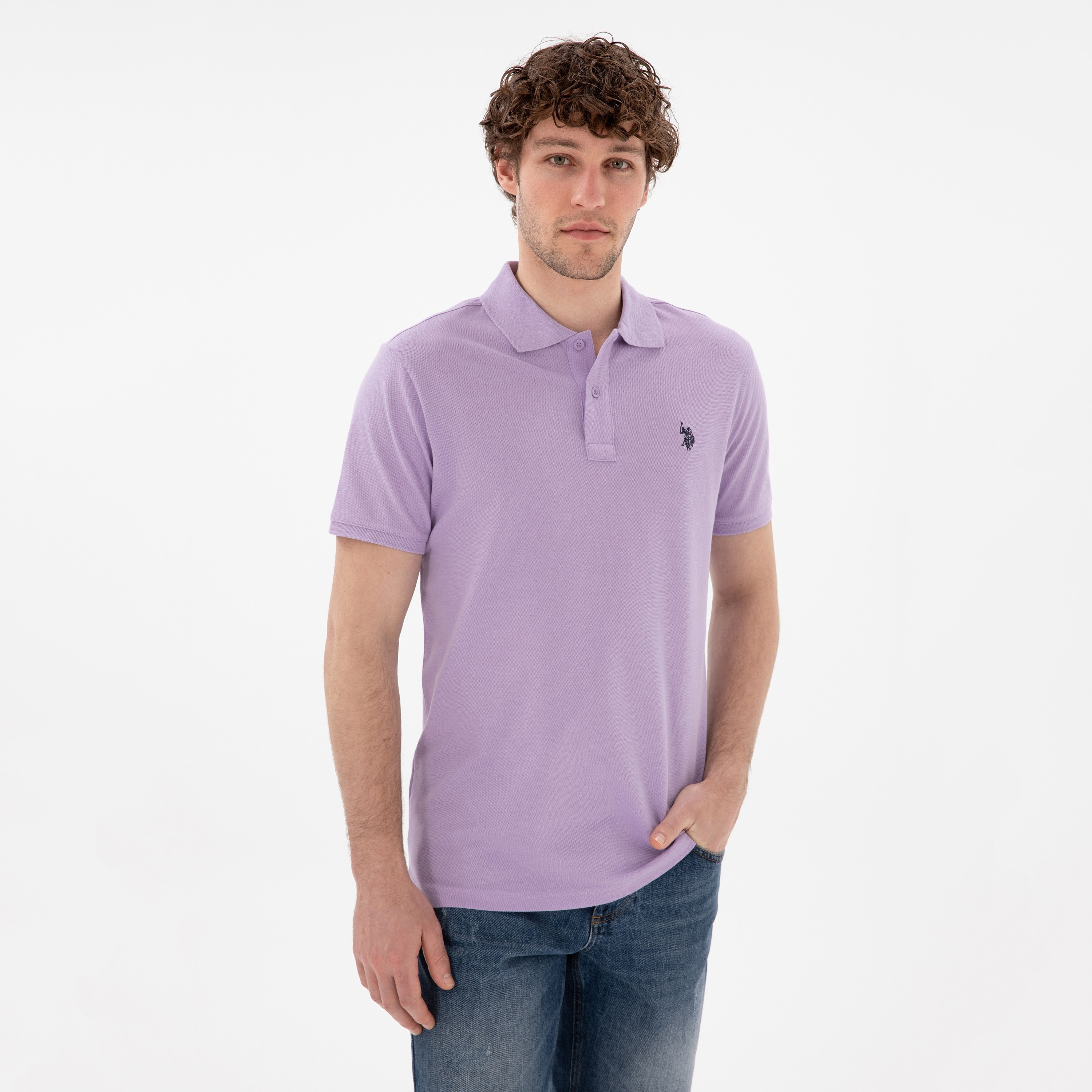 تي شيرت بولو رجالي، بقصة ضيقة وياقة سادة وأكمام قصيرة من يو إس بولو أسسن-men-clothing-tshirtsandpolos-polos-image-18