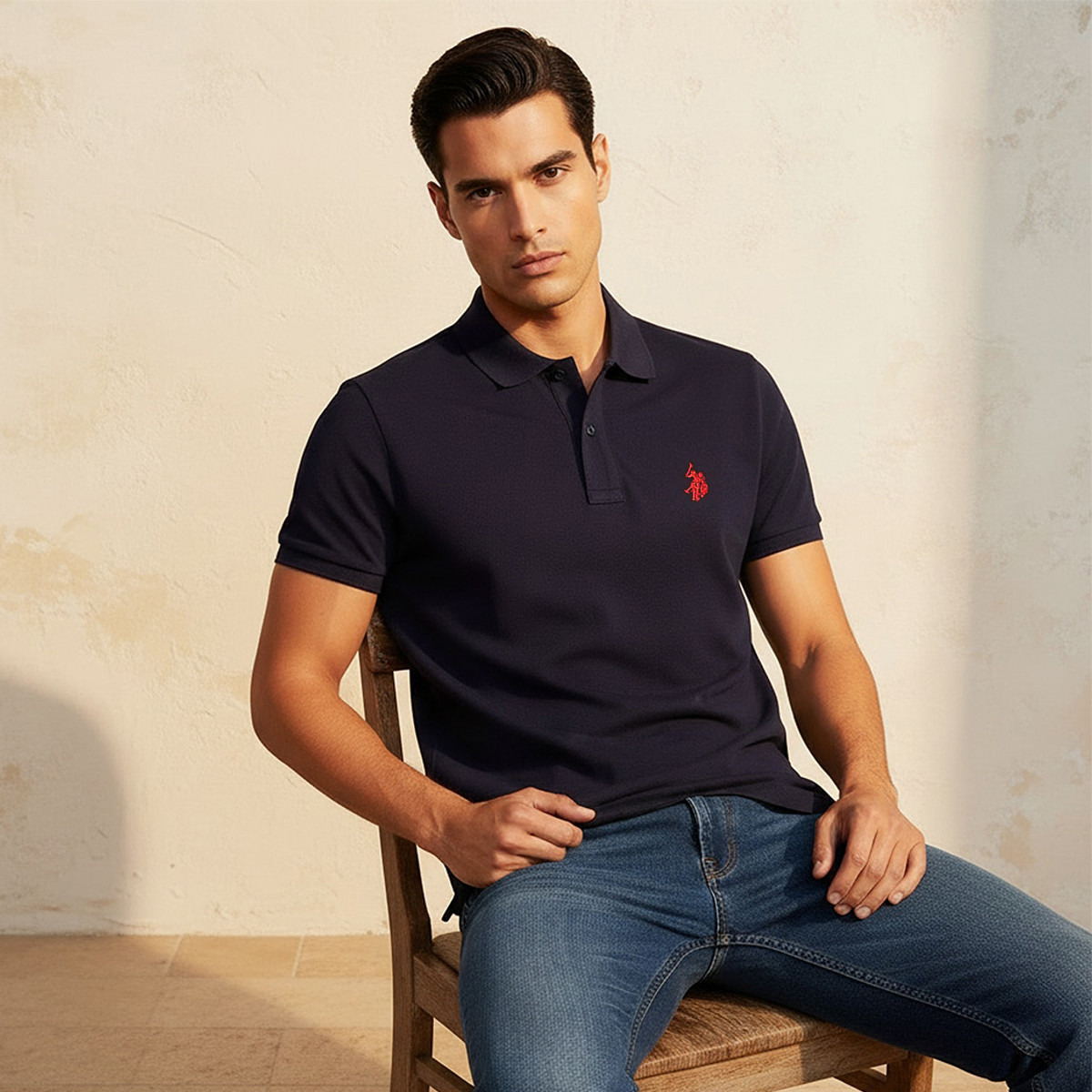 تي شيرت بولو رجالي، بقصة ضيقة وياقة سادة وأكمام قصيرة من يو إس بولو أسسن-men-clothing-tshirtsandpolos-polos-image-17