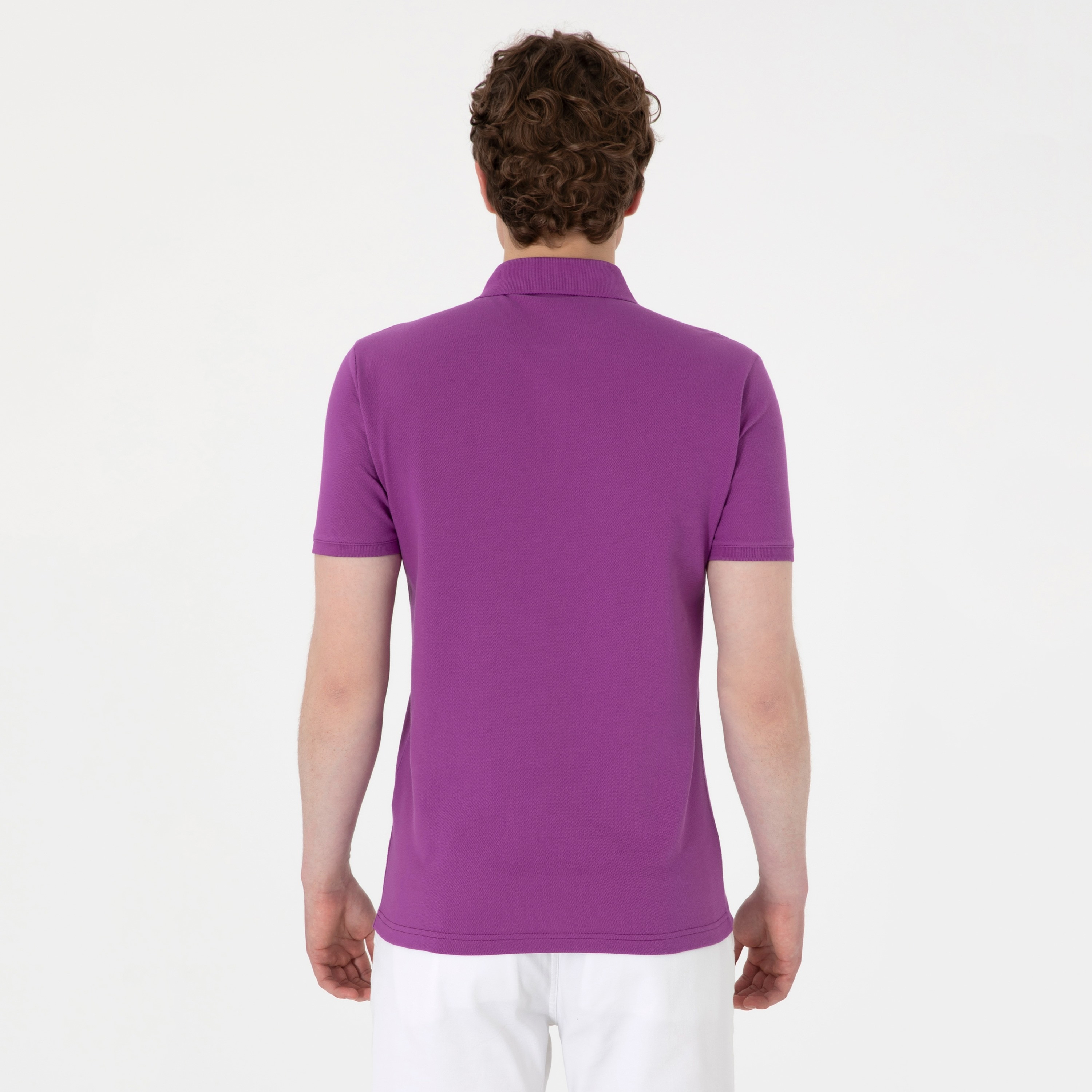 تي شيرت بولو رجالي، بقصة ضيقة وياقة سادة وأكمام قصيرة من يو إس بولو أسسن-men-clothing-tshirtsandpolos-polos-image-27