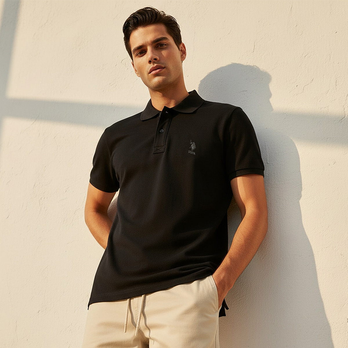 تي شيرت بولو رجالي، بقصة ضيقة وياقة سادة وأكمام قصيرة من يو إس بولو أسسن-men-clothing-tshirtsandpolos-polos-image-7