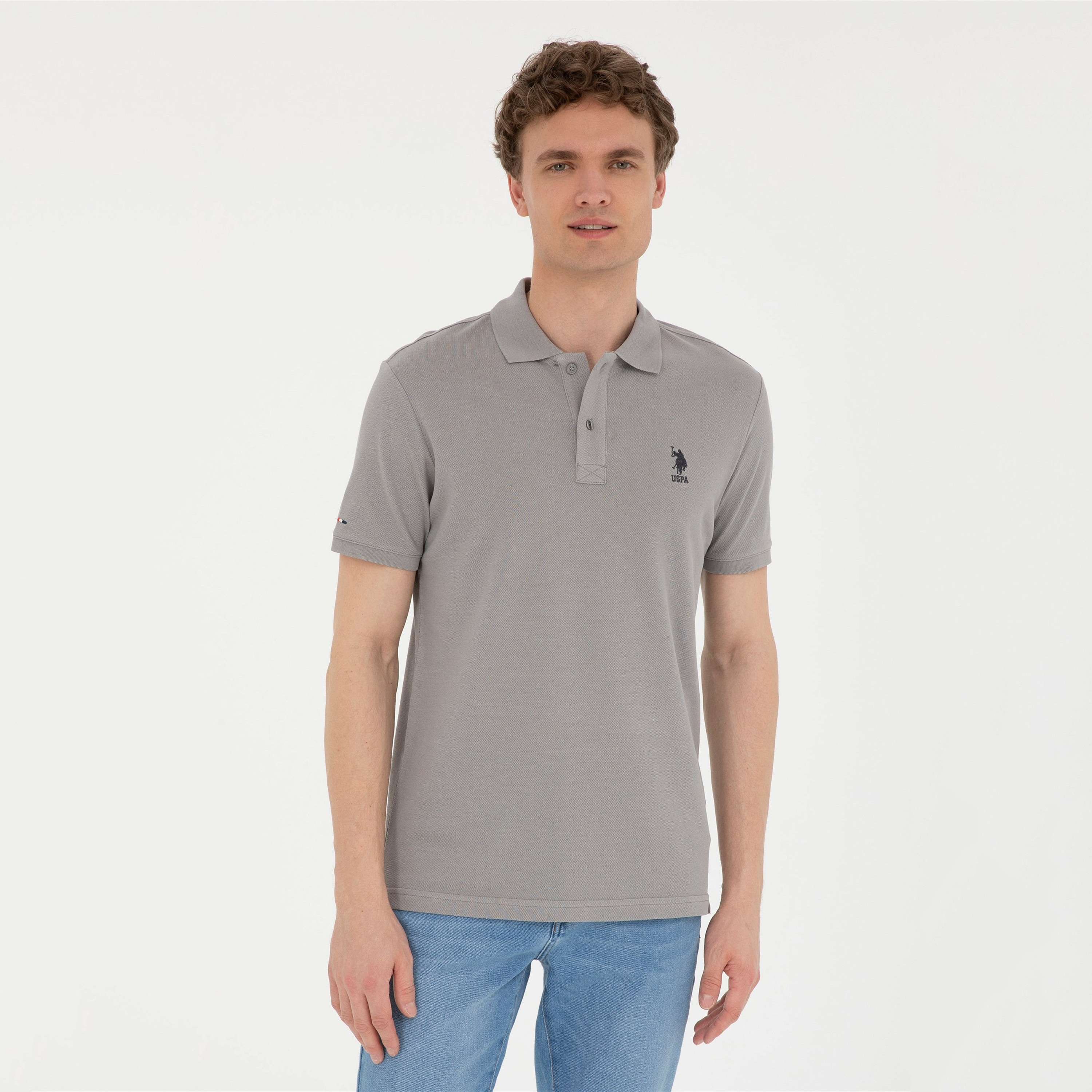تي شيرت بولو رجالي، بقصة ضيقة وياقة سادة وأكمام قصيرة من يو إس بولو أسسن-men-clothing-tshirtsandpolos-polos-image-11