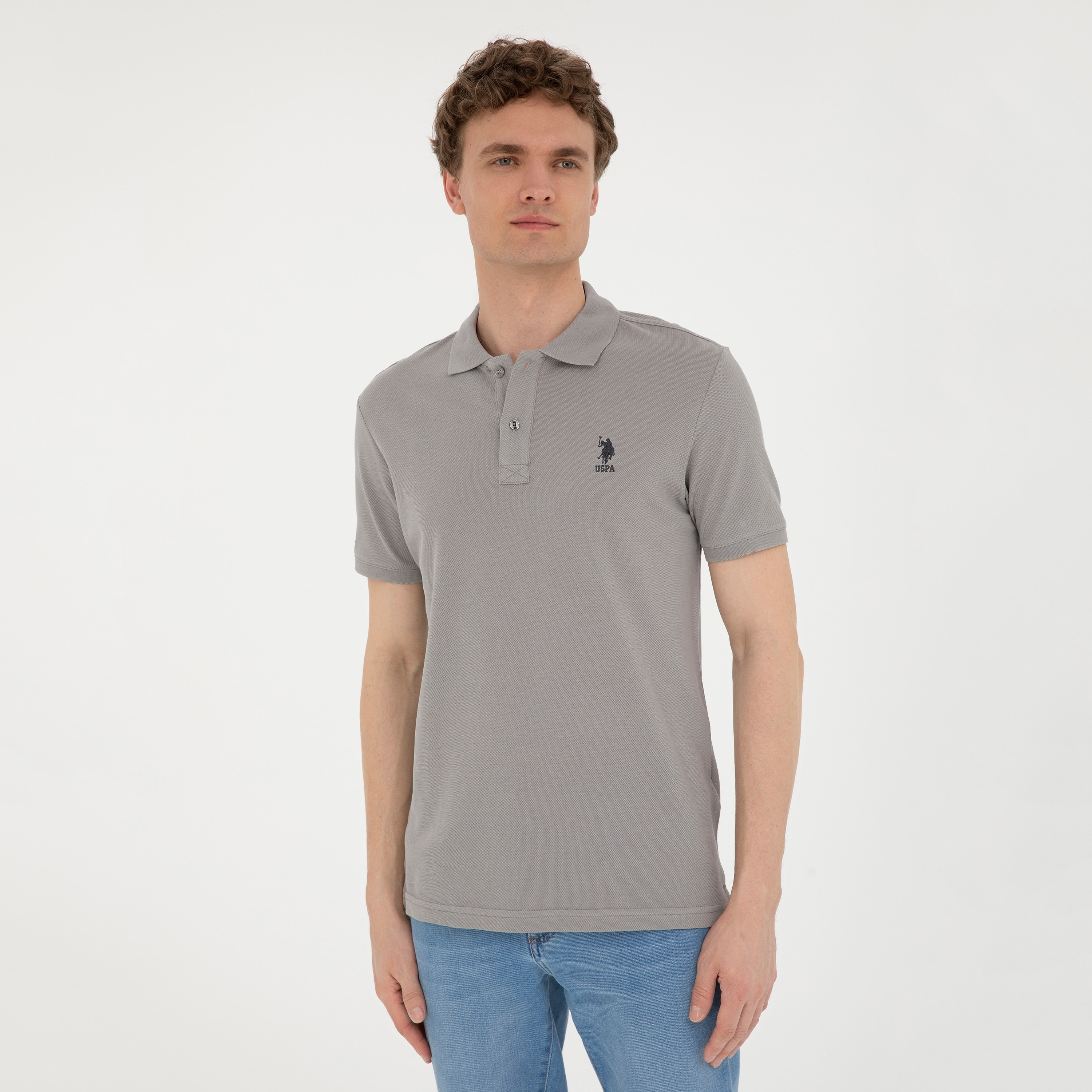 تي شيرت بولو رجالي، بقصة ضيقة وياقة سادة وأكمام قصيرة من يو إس بولو أسسن-men-clothing-tshirtsandpolos-polos-image-15