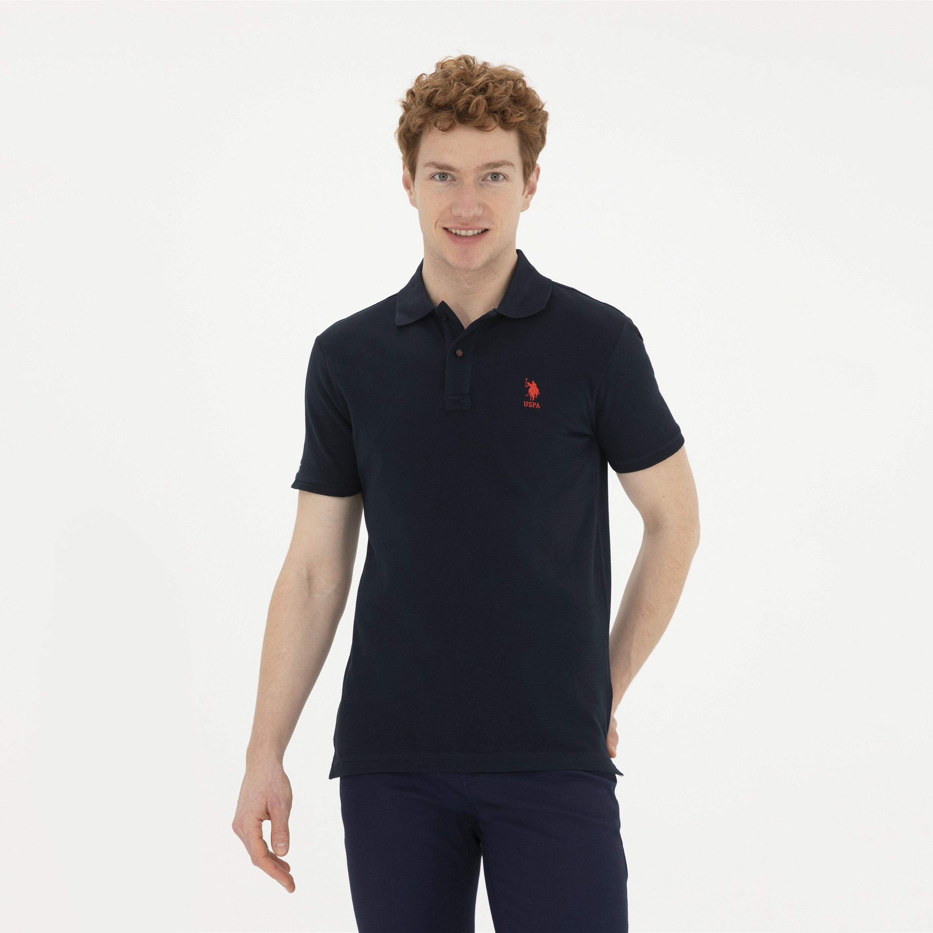 تي شيرت بولو رجالي، بقصة ضيقة وياقة سادة وأكمام قصيرة من يو إس بولو أسسن-men-clothing-tshirtsandpolos-polos-image-17